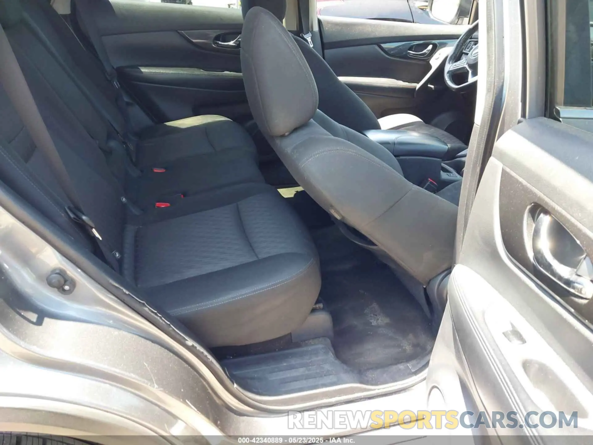 8 fotografías del automóvil dañado KNMAT2MT4KP556656 NISSAN ROGUE 2019