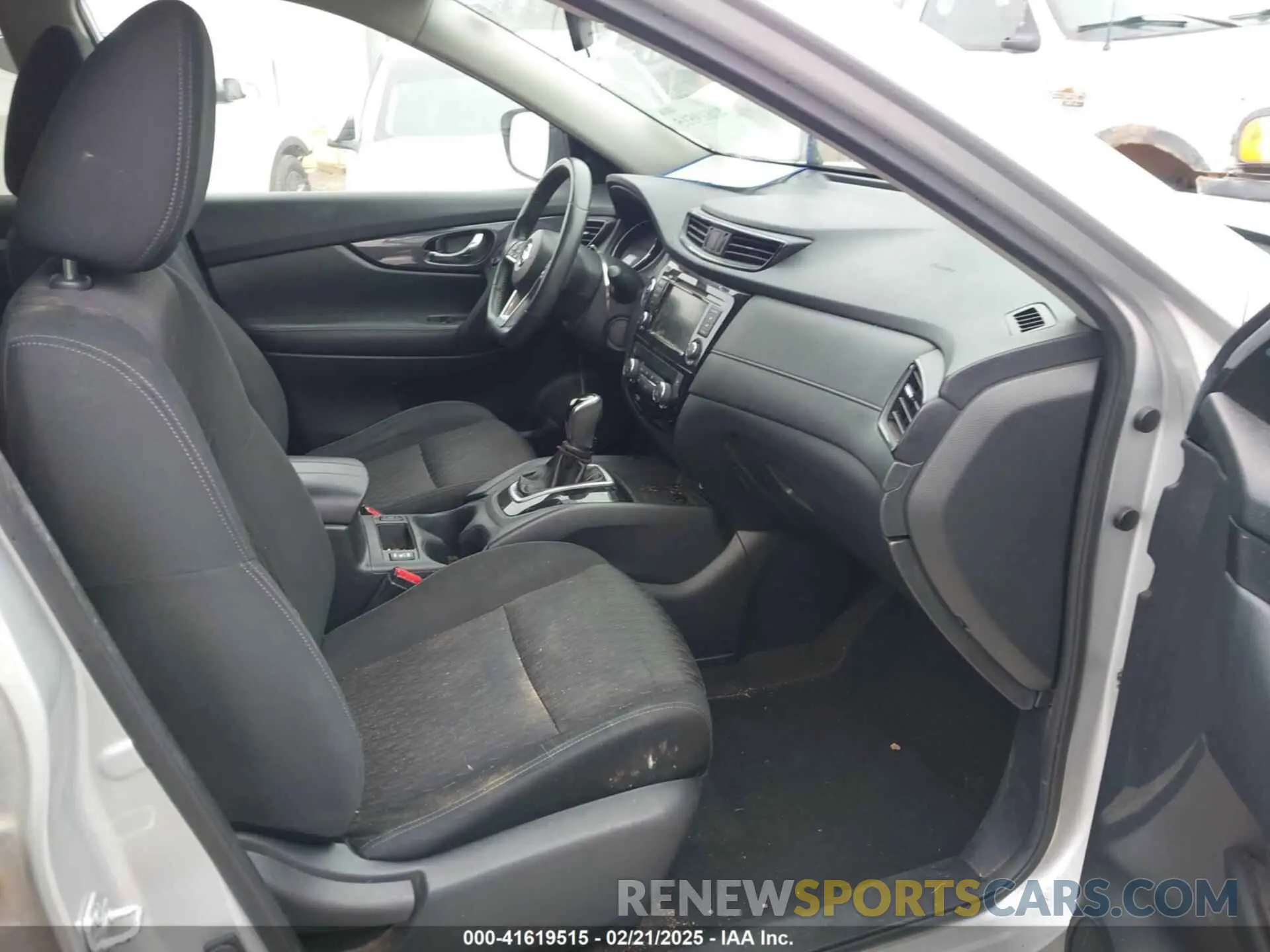 5 fotografías del automóvil dañado KNMAT2MT5KP503481 NISSAN ROGUE 2019