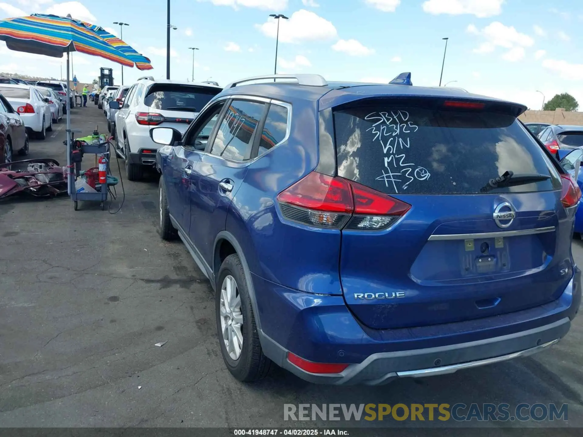 3 fotografías del automóvil dañado KNMAT2MT7KP522887 NISSAN ROGUE 2019