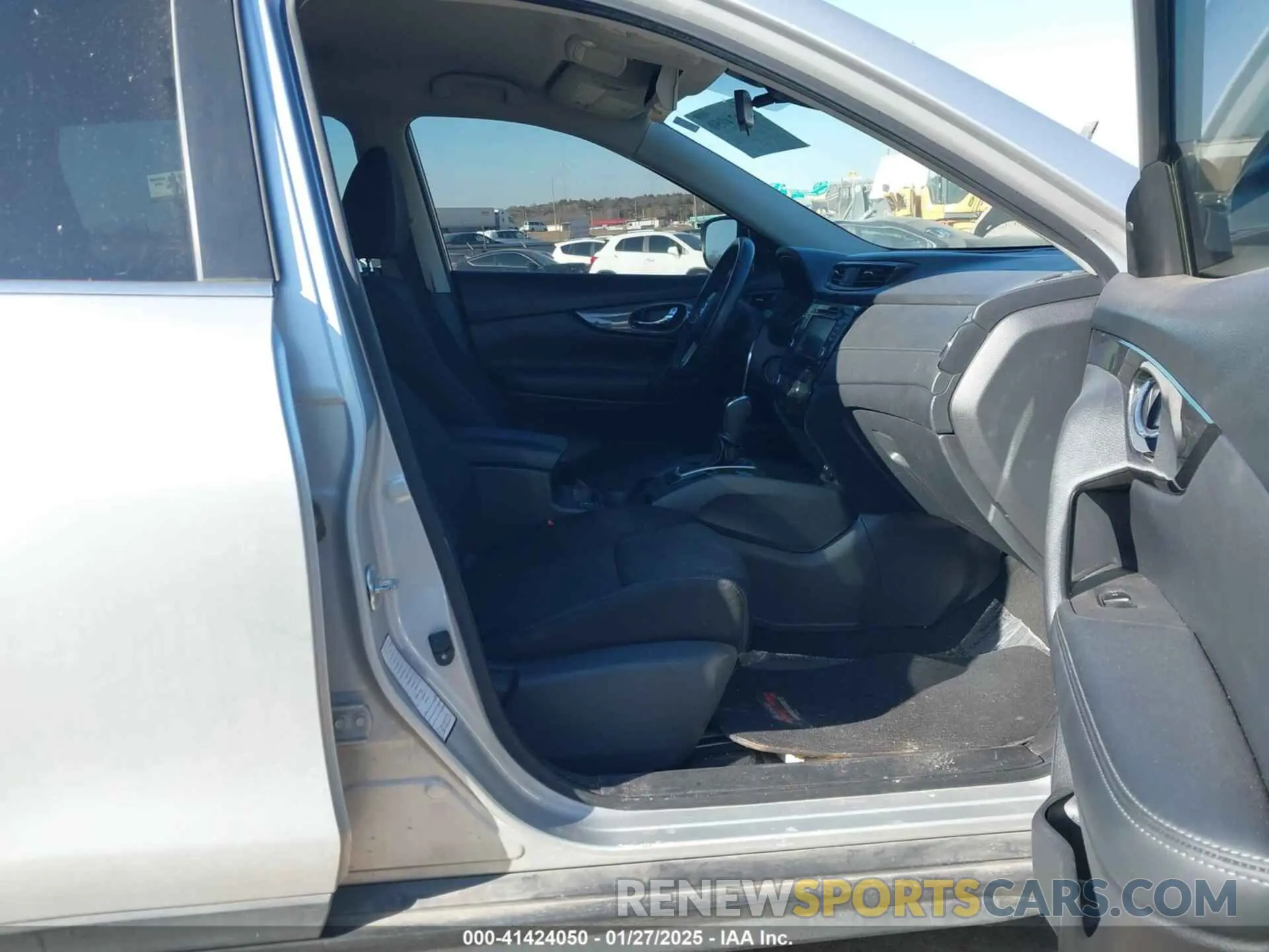 5 fotografías del automóvil dañado KNMAT2MT7KP536322 NISSAN ROGUE 2019