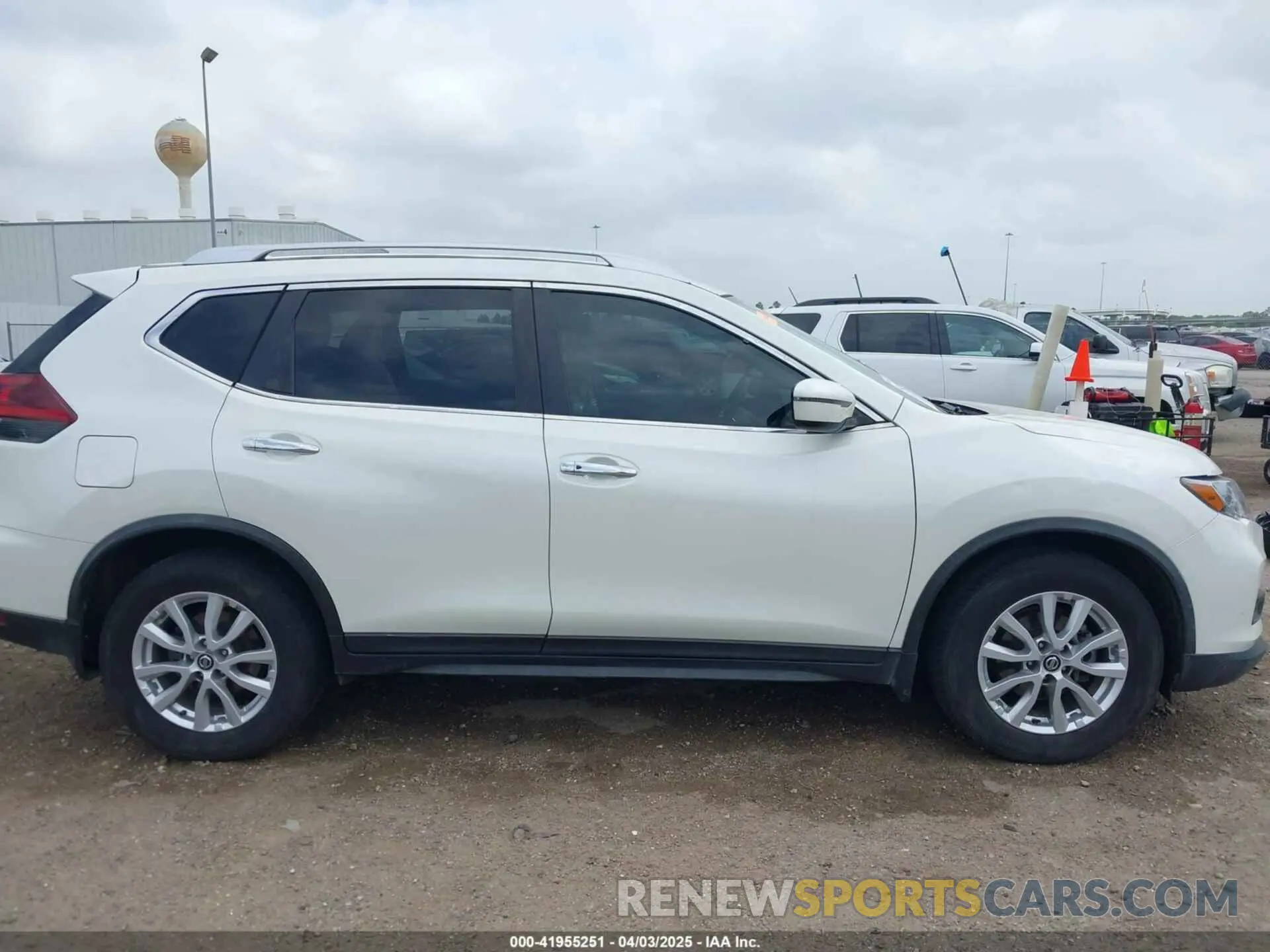 13 fotografías del automóvil dañado KNMAT2MT7KP560541 NISSAN ROGUE 2019