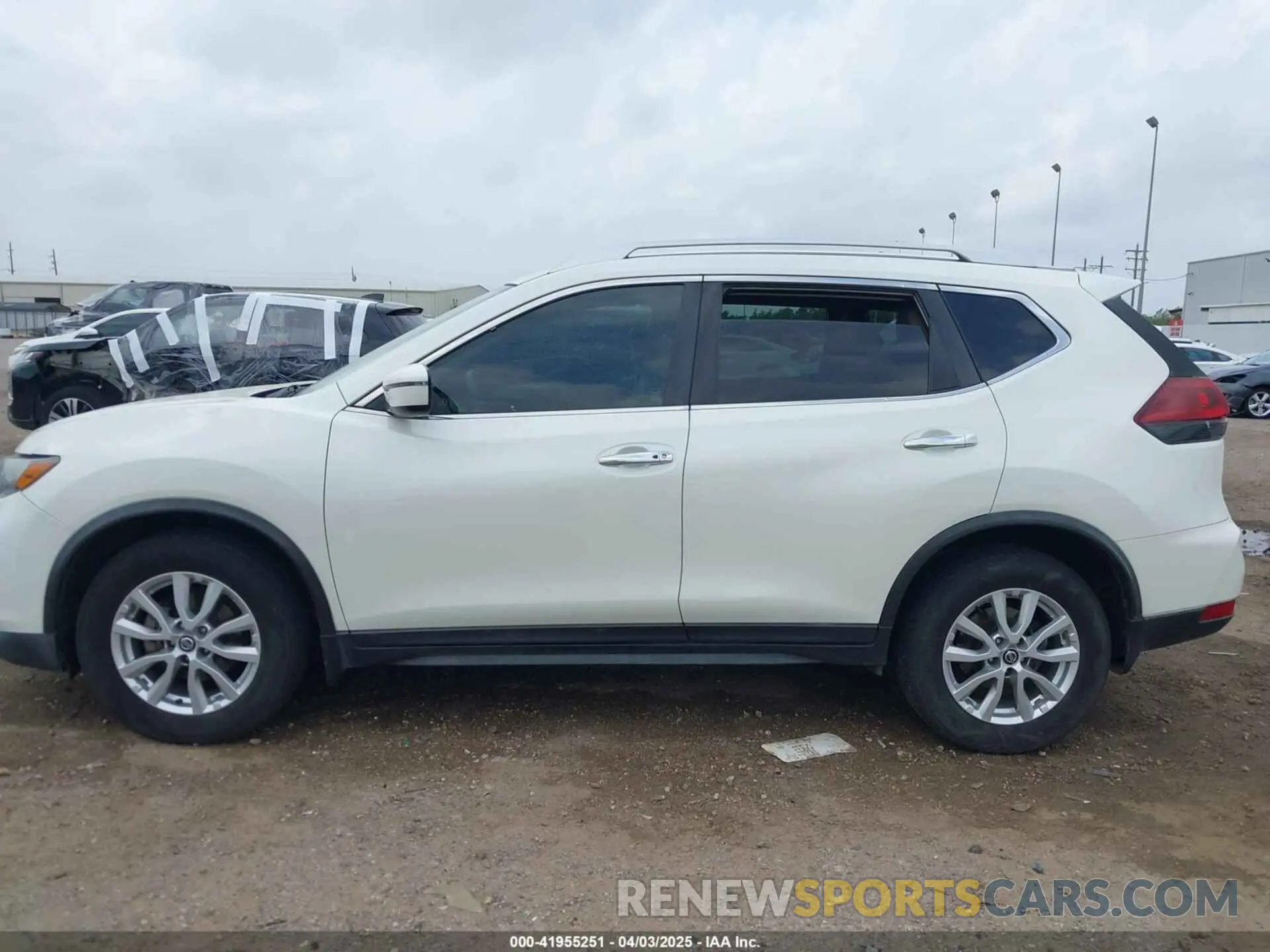 14 fotografías del automóvil dañado KNMAT2MT7KP560541 NISSAN ROGUE 2019
