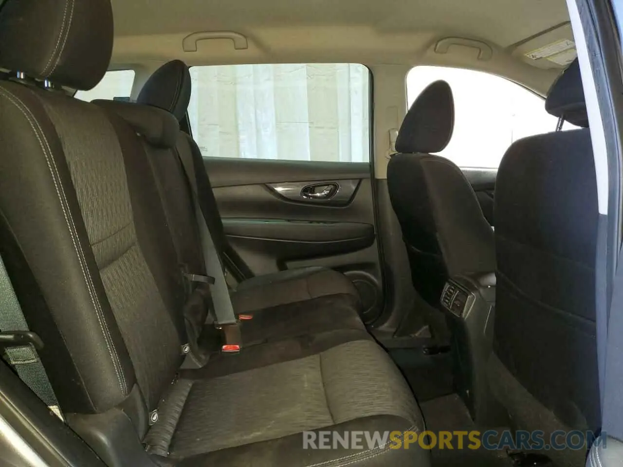 11 fotografías del automóvil dañado KNMAT2MT8KP529878 NISSAN ROGUE 2019