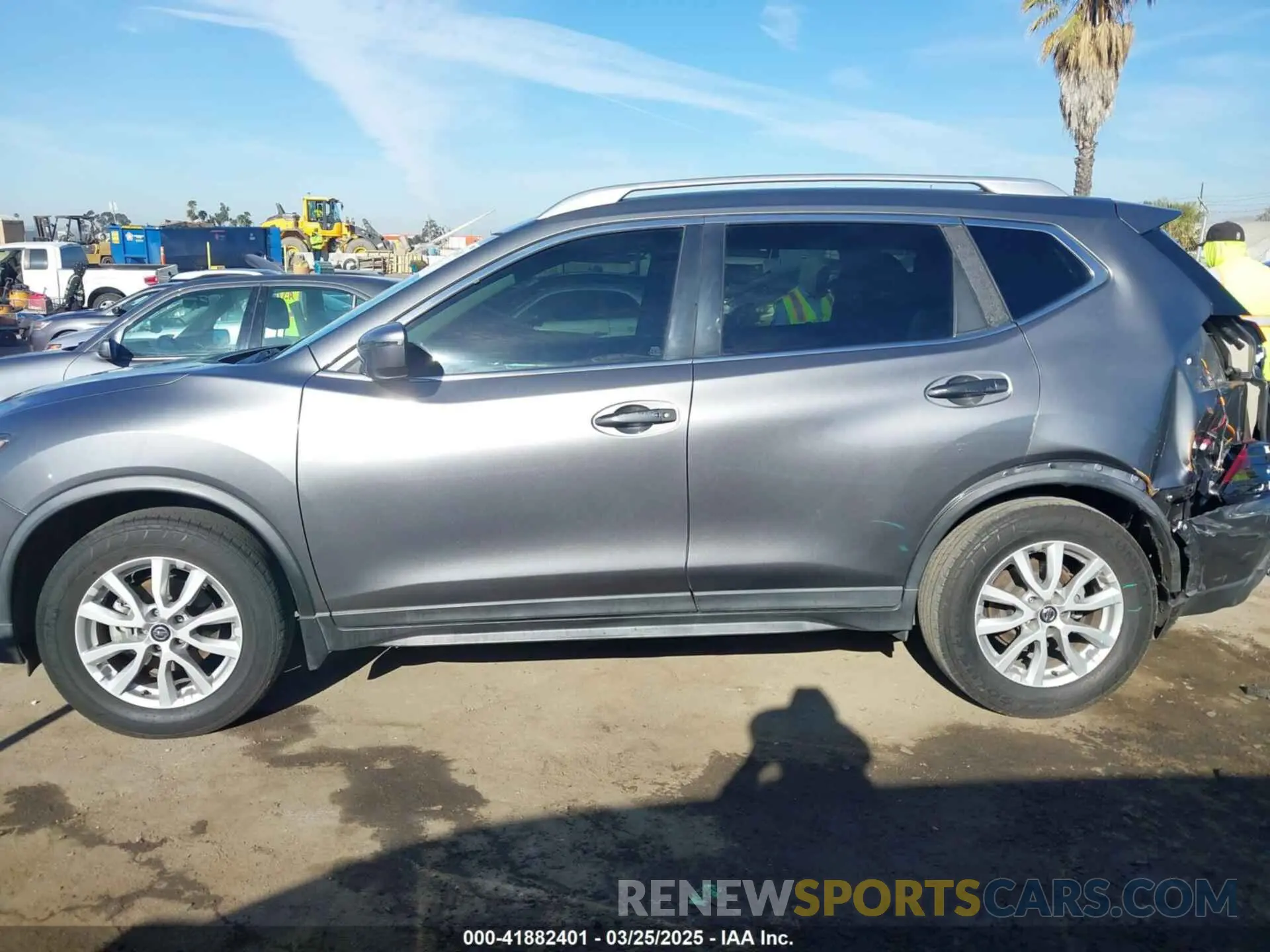 14 fotografías del automóvil dañado KNMAT2MTXKP549372 NISSAN ROGUE 2019