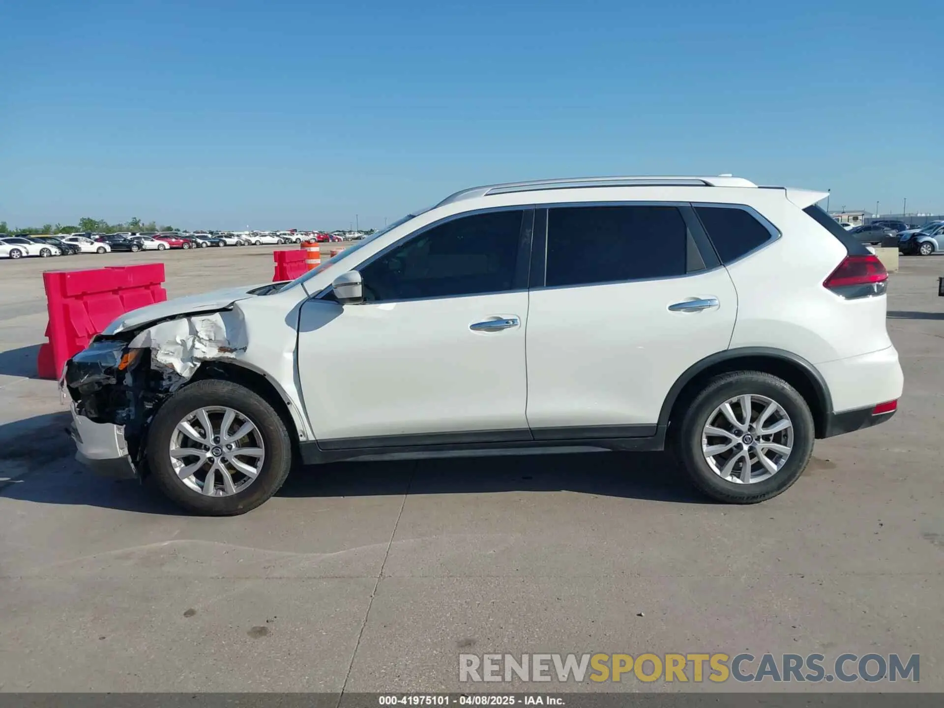 14 fotografías del automóvil dañado KNMAT2MTXKP554619 NISSAN ROGUE 2019