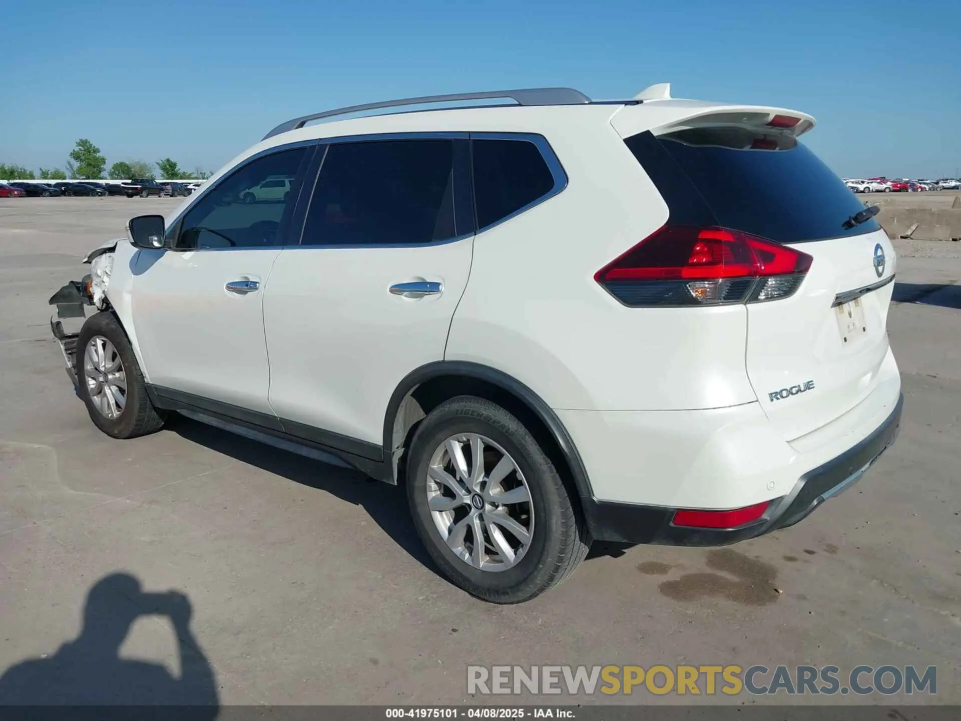 3 fotografías del automóvil dañado KNMAT2MTXKP554619 NISSAN ROGUE 2019