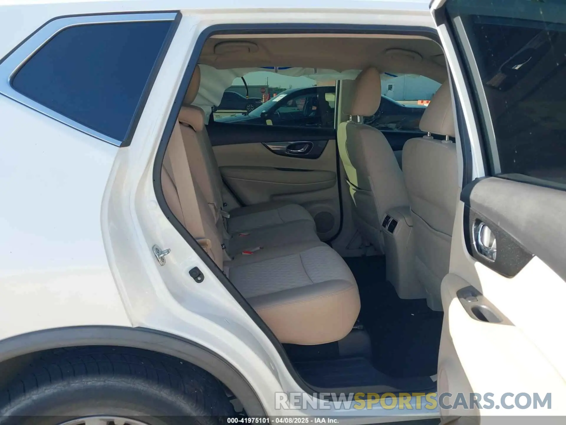 8 fotografías del automóvil dañado KNMAT2MTXKP554619 NISSAN ROGUE 2019