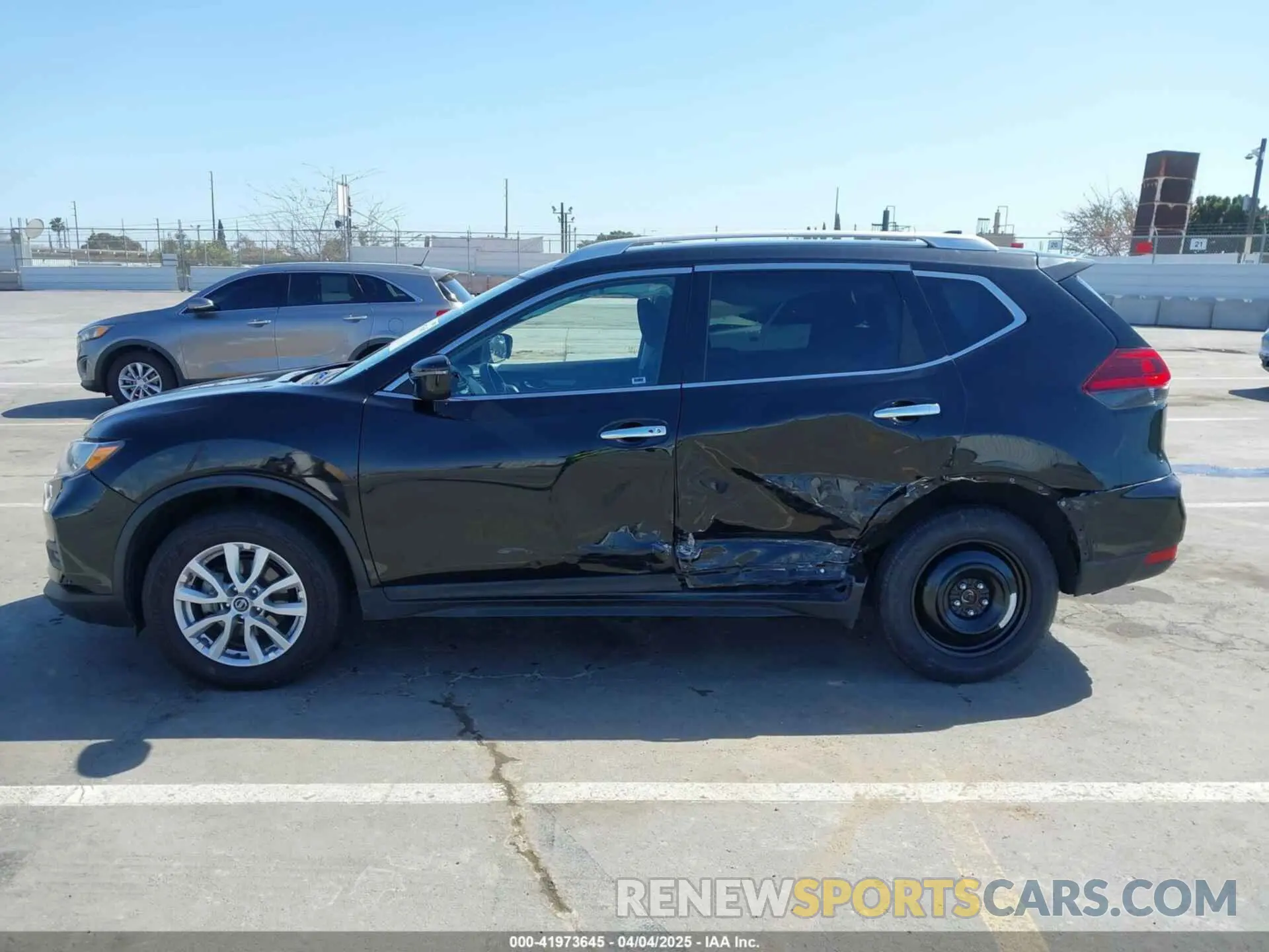 14 fotografías del automóvil dañado KNMAT2MV1KP502149 NISSAN ROGUE 2019