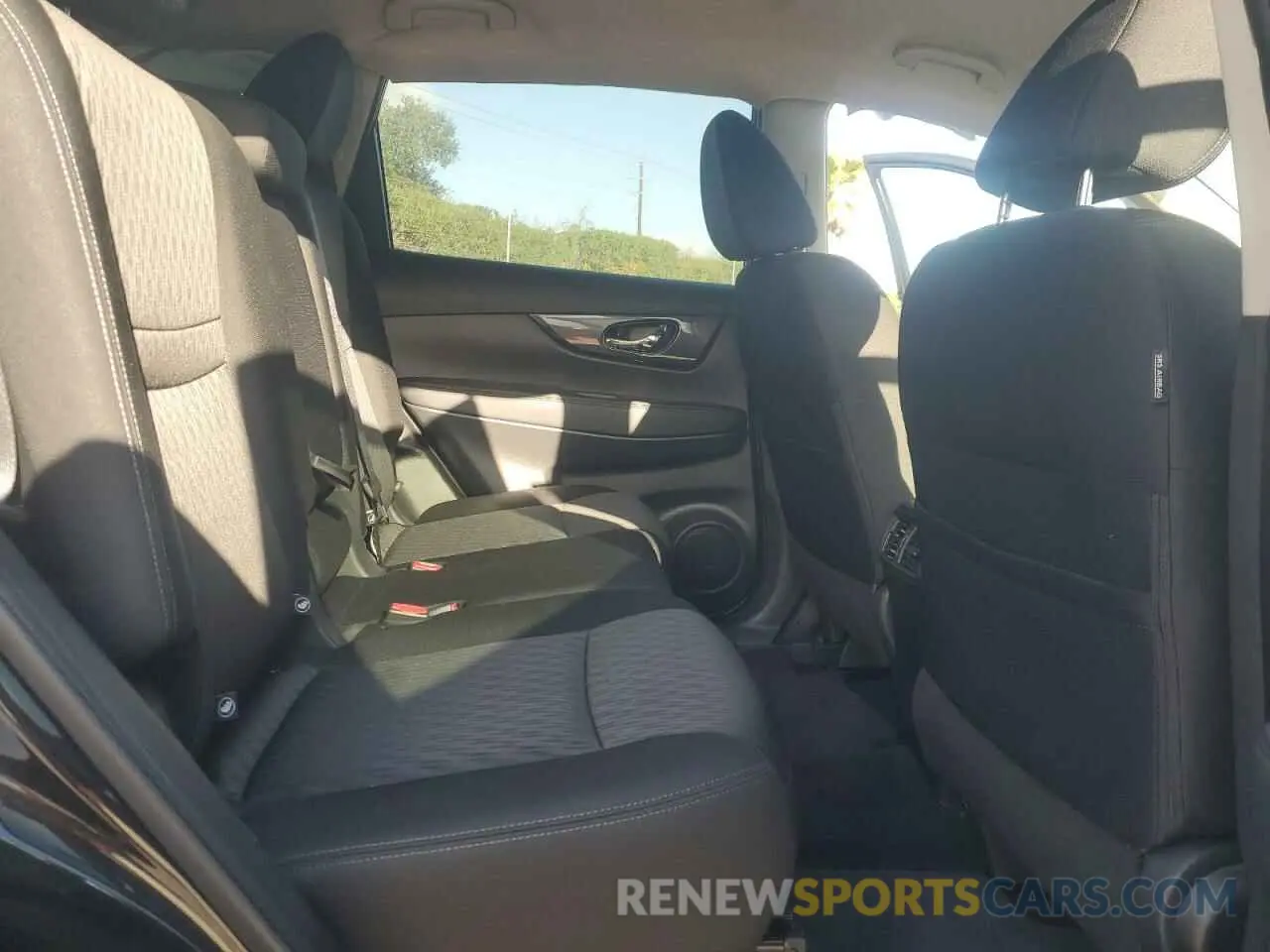 12 fotografías del automóvil dañado KNMAT2MV1KP541646 NISSAN ROGUE 2019