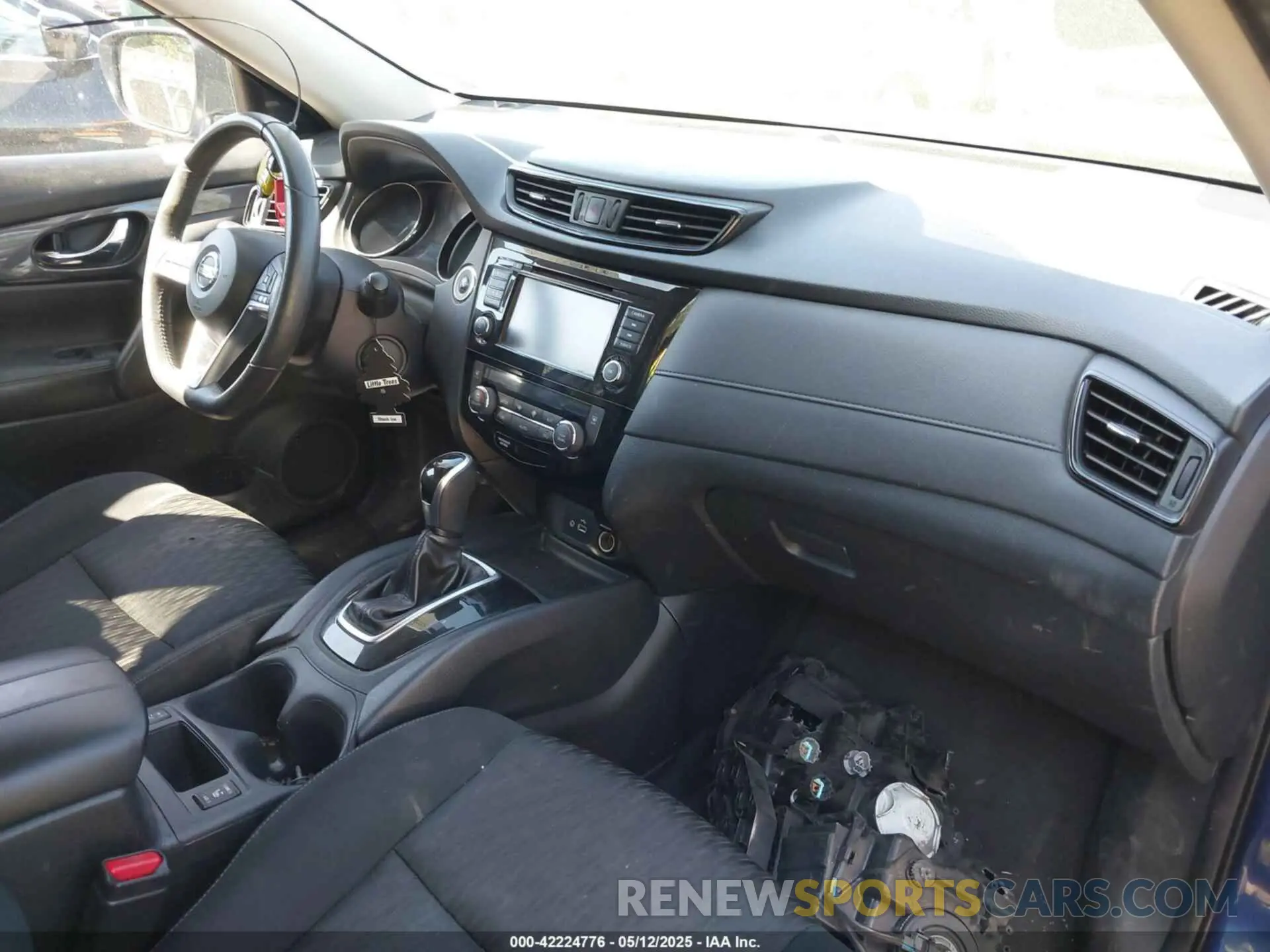 5 fotografías del automóvil dañado KNMAT2MV3KP551174 NISSAN ROGUE 2019