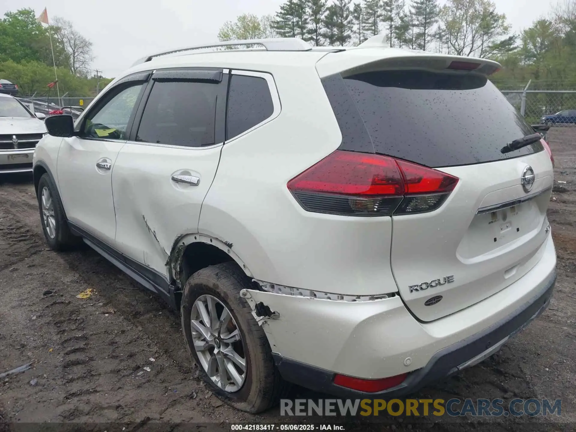 3 fotografías del automóvil dañado KNMAT2MV4KP559803 NISSAN ROGUE 2019