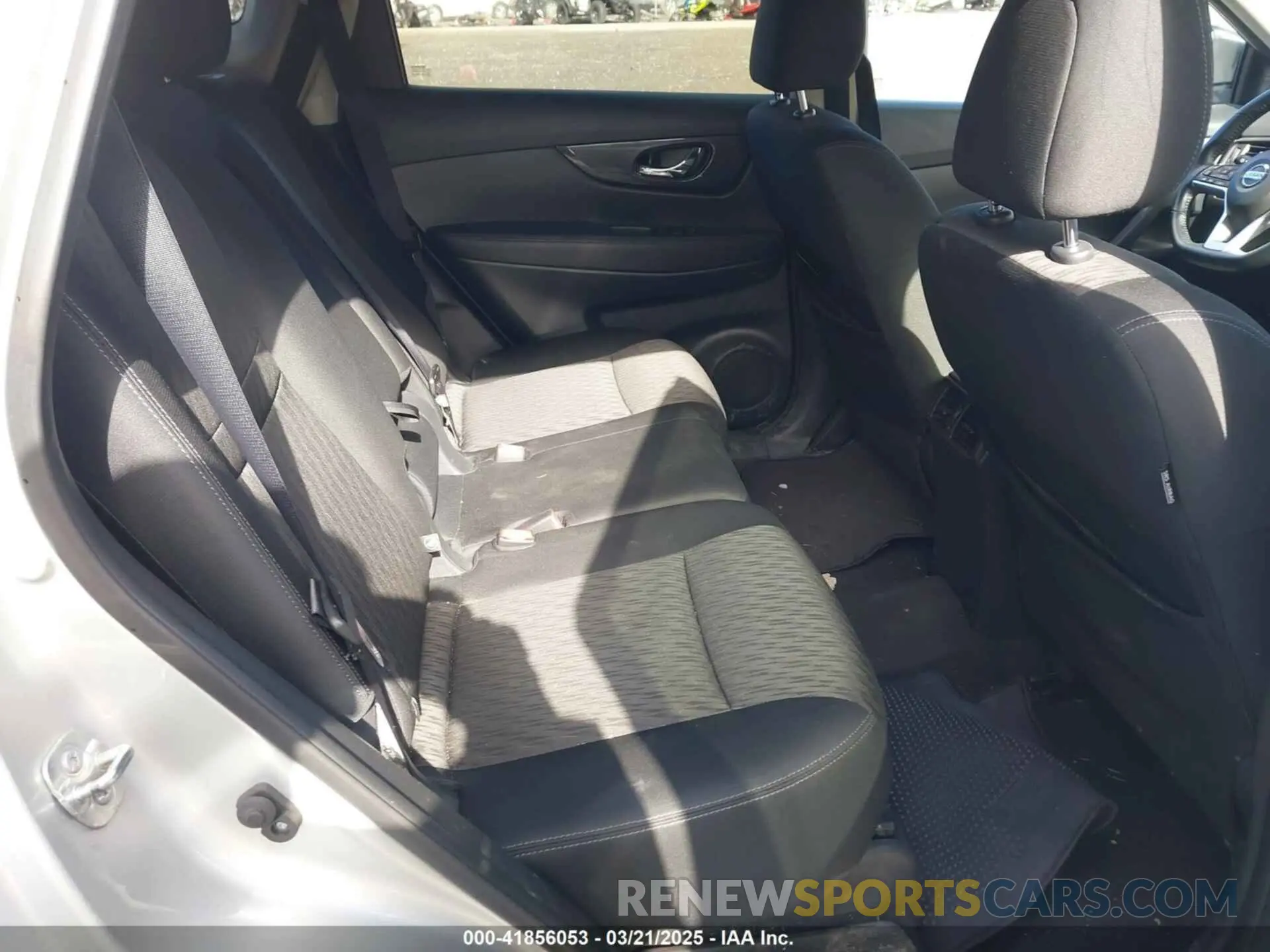 8 fotografías del automóvil dañado KNMAT2MV6KP503927 NISSAN ROGUE 2019
