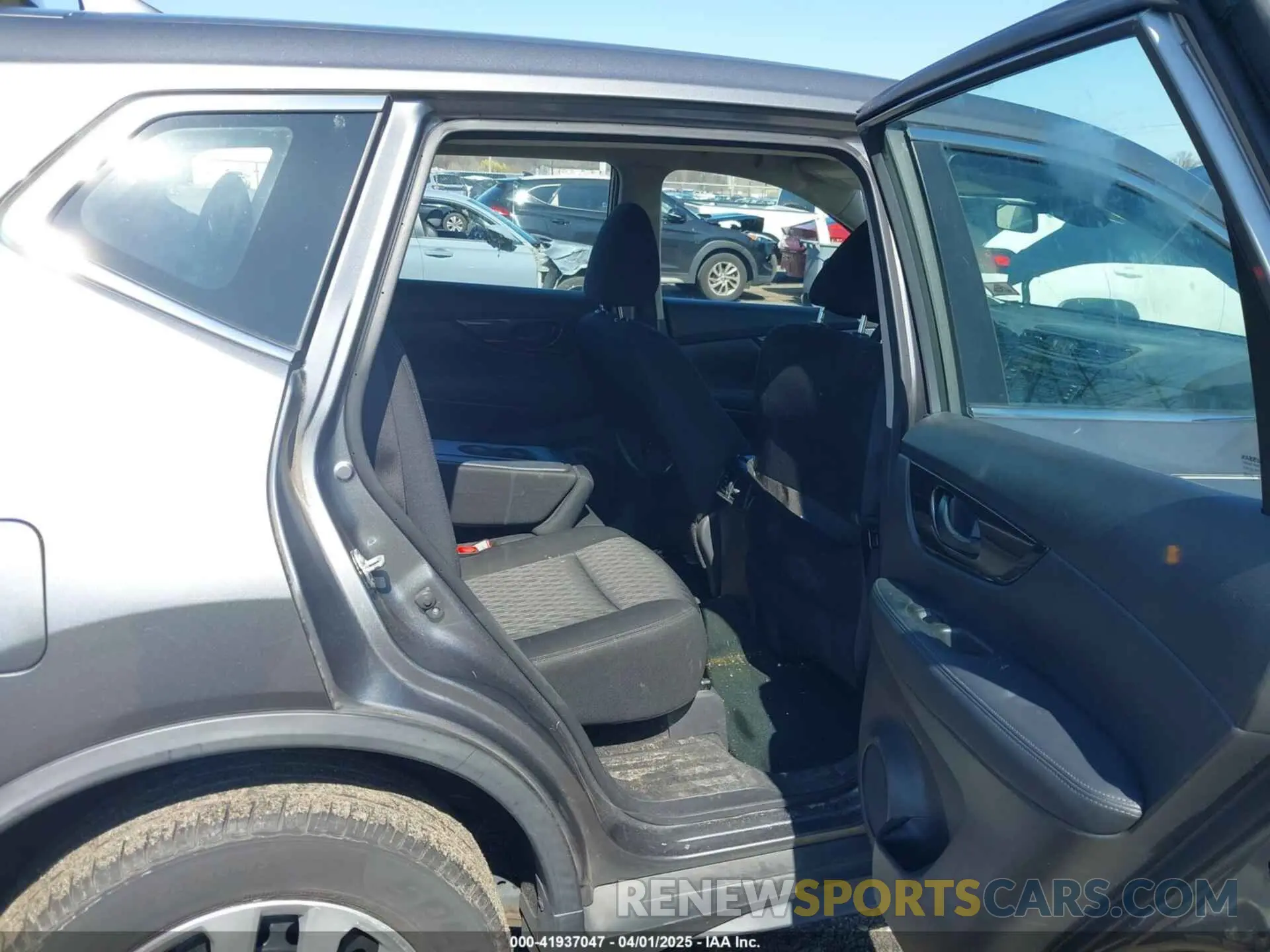 8 fotografías del automóvil dañado KNMAT2MV7KP532580 NISSAN ROGUE 2019