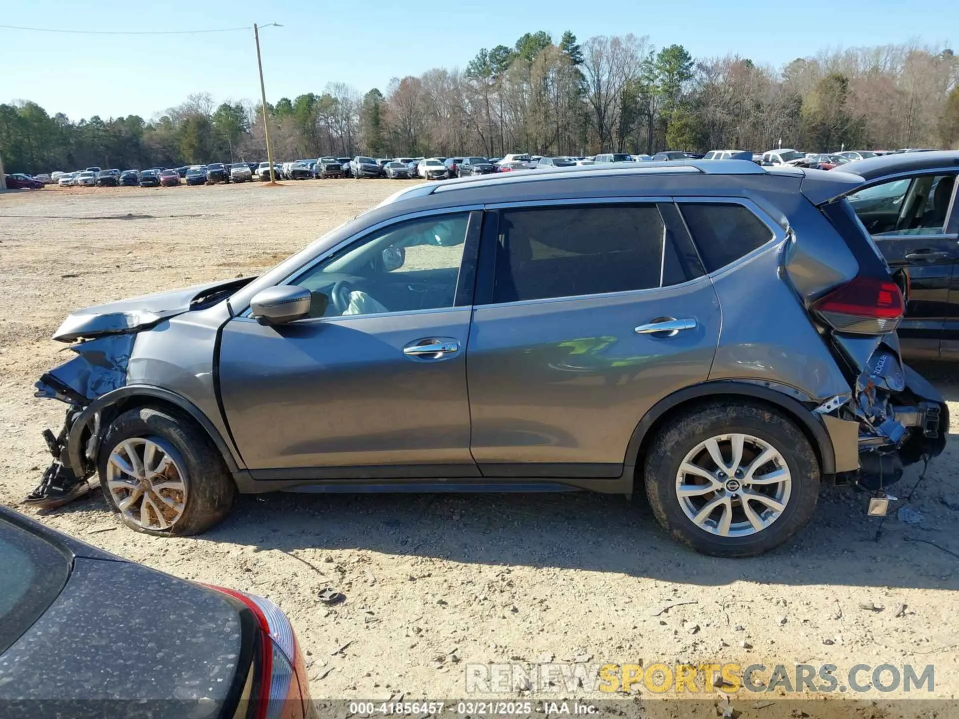 14 fotografías del automóvil dañado KNMAT2MV7KP546933 NISSAN ROGUE 2019