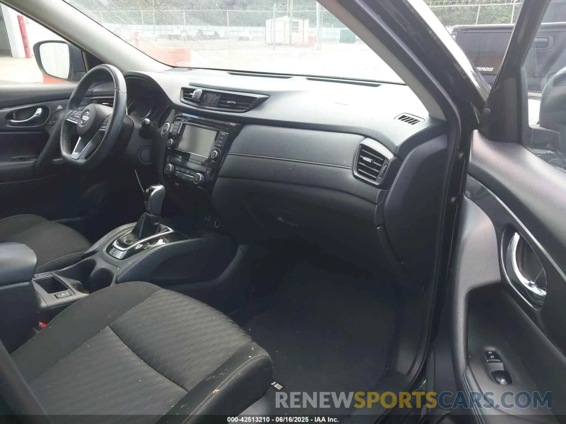 5 fotografías del automóvil dañado KNMAT2MV8KP525587 NISSAN ROGUE 2019