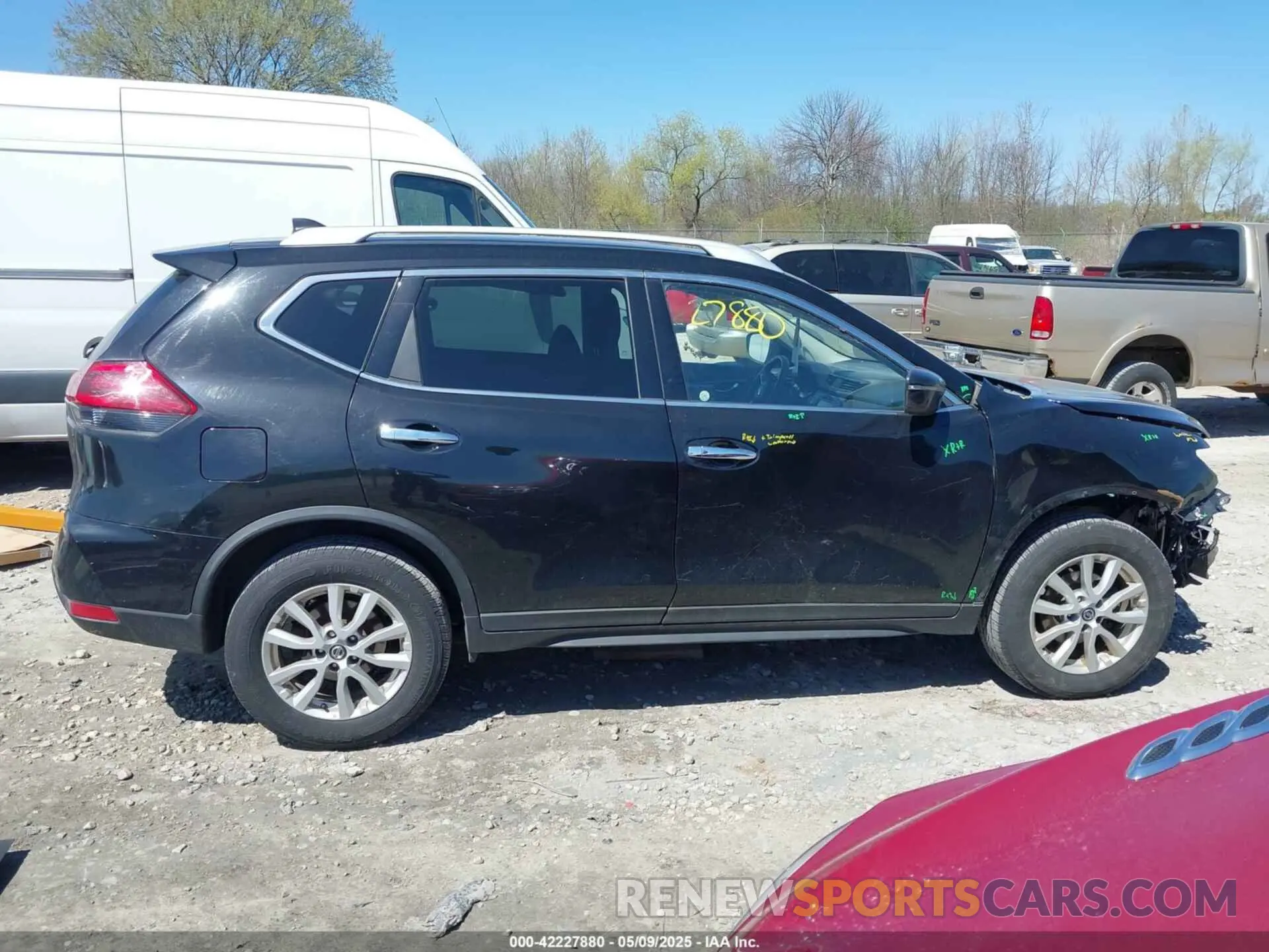 14 fotografías del automóvil dañado KNMAT2MV9KP556072 NISSAN ROGUE 2019