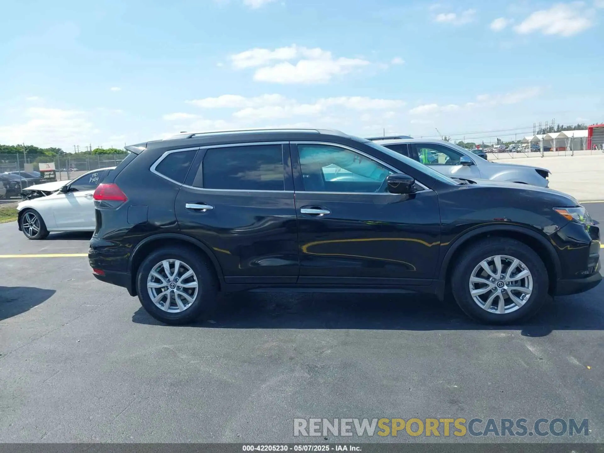 13 fotografías del automóvil dañado 5N1AT2MT0LC760889 NISSAN ROGUE 2020