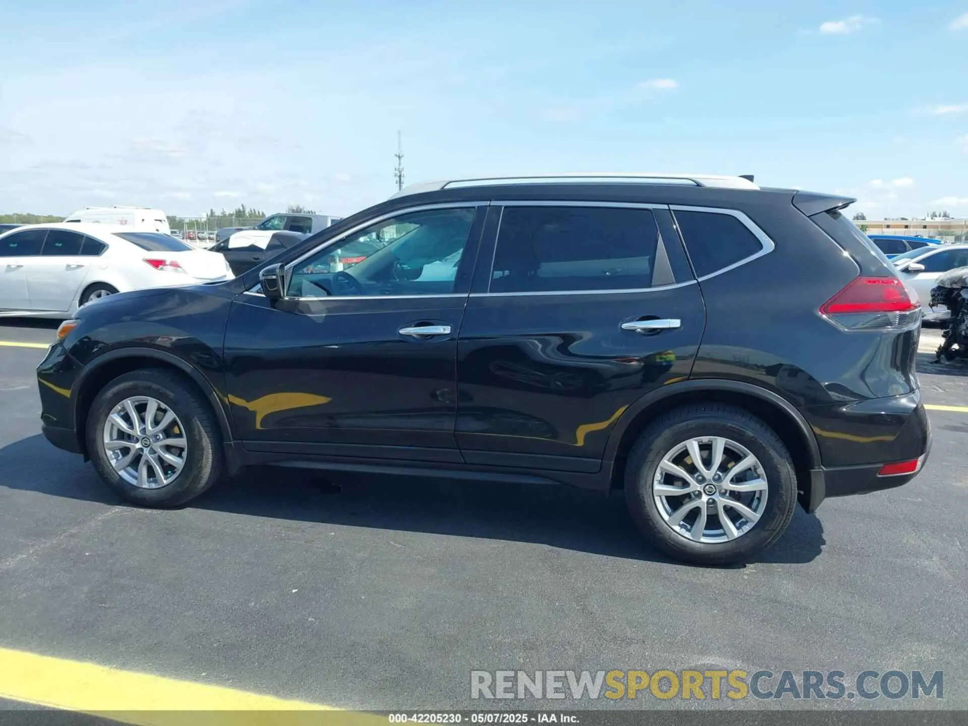 14 fotografías del automóvil dañado 5N1AT2MT0LC760889 NISSAN ROGUE 2020