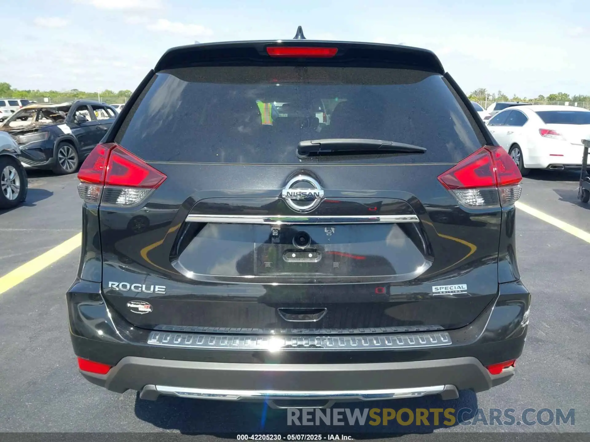16 fotografías del automóvil dañado 5N1AT2MT0LC760889 NISSAN ROGUE 2020