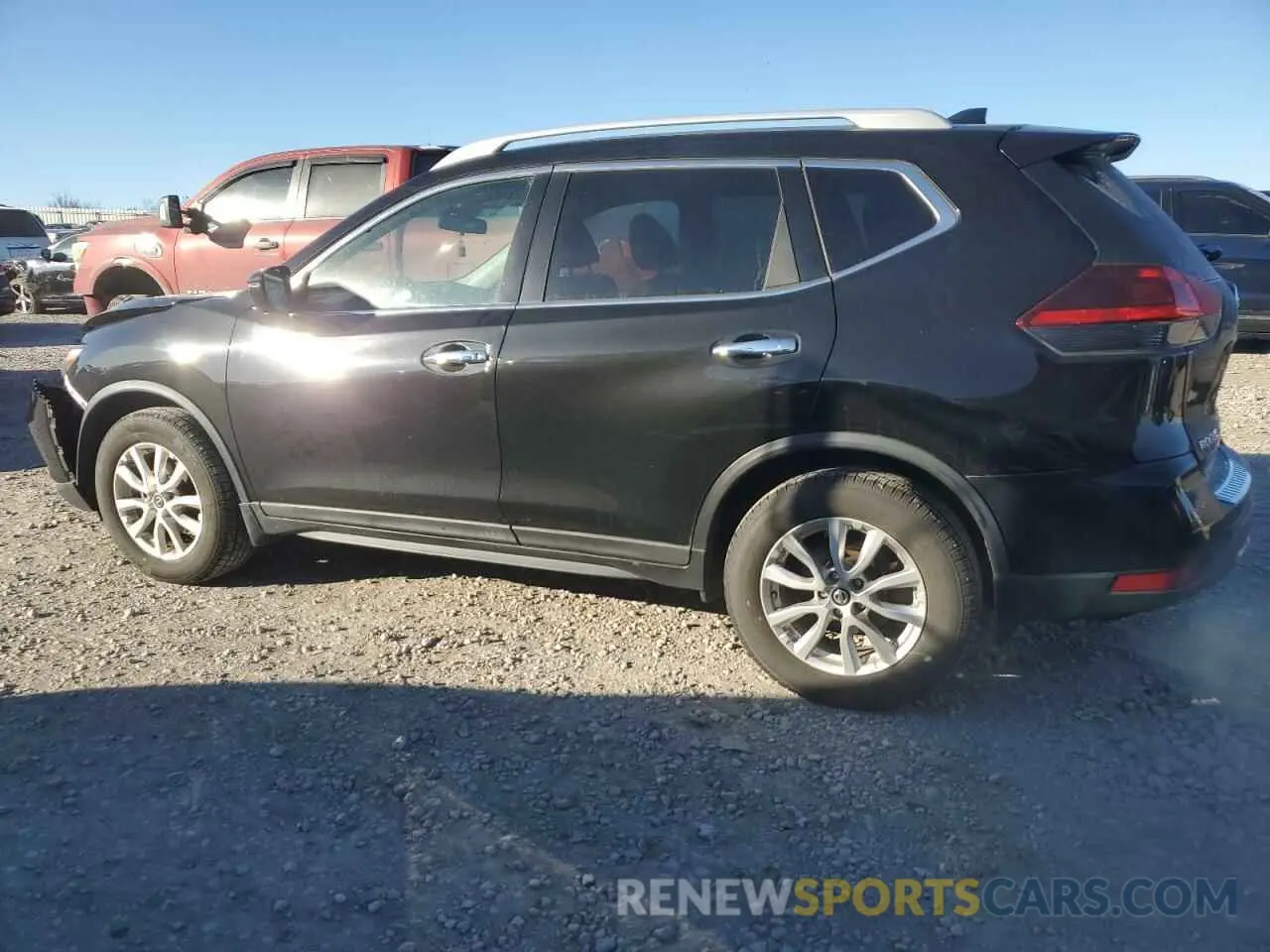 2 fotografías del automóvil dañado 5N1AT2MT2LC717879 NISSAN ROGUE 2020
