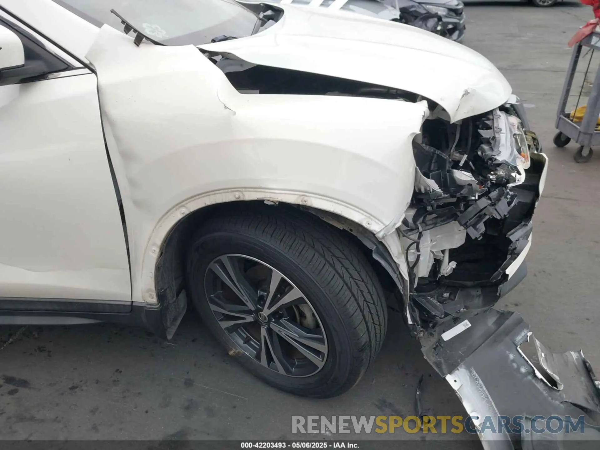 12 fotografías del automóvil dañado 5N1AT2MT4LC792857 NISSAN ROGUE 2020