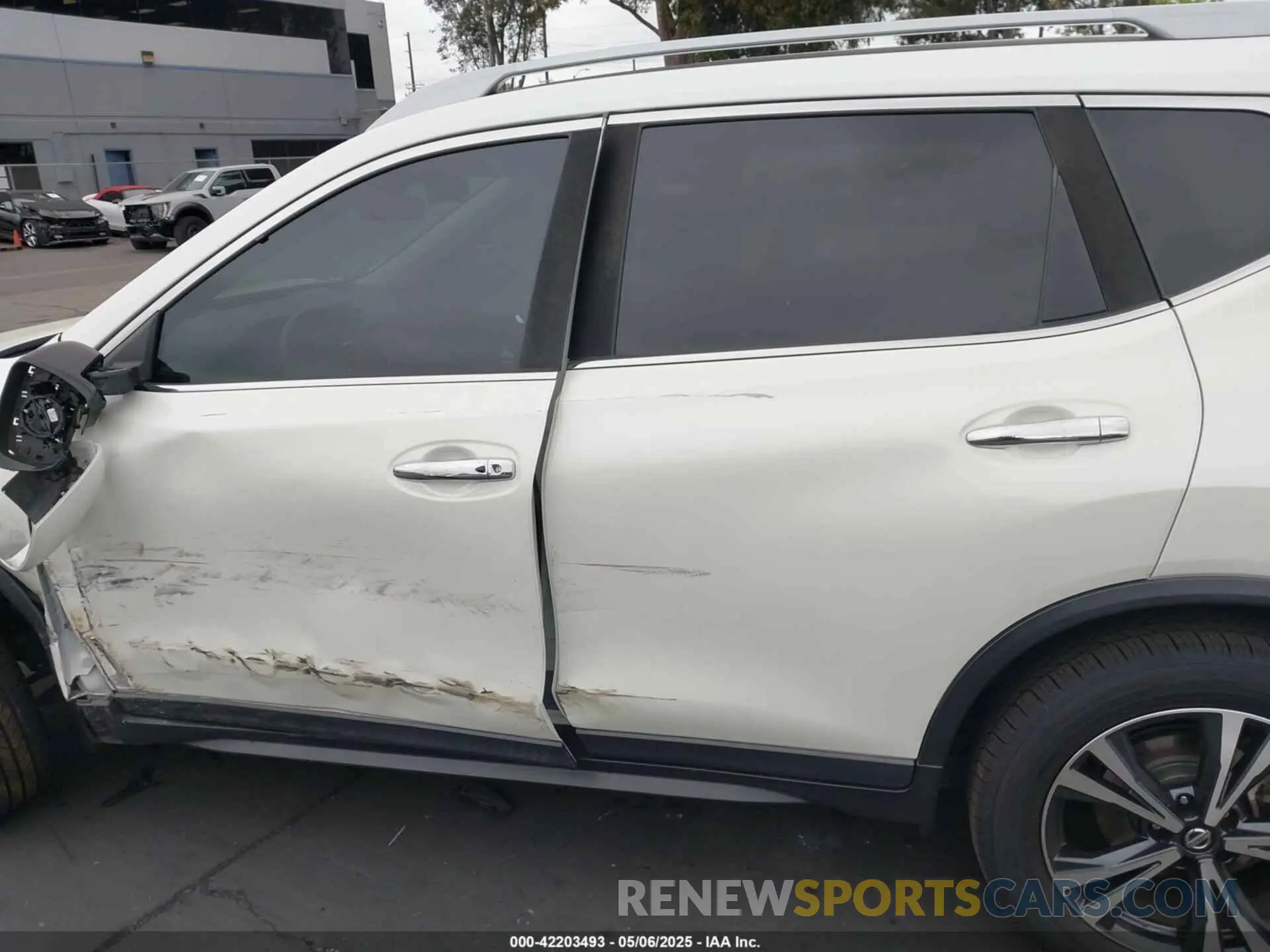 15 fotografías del automóvil dañado 5N1AT2MT4LC792857 NISSAN ROGUE 2020