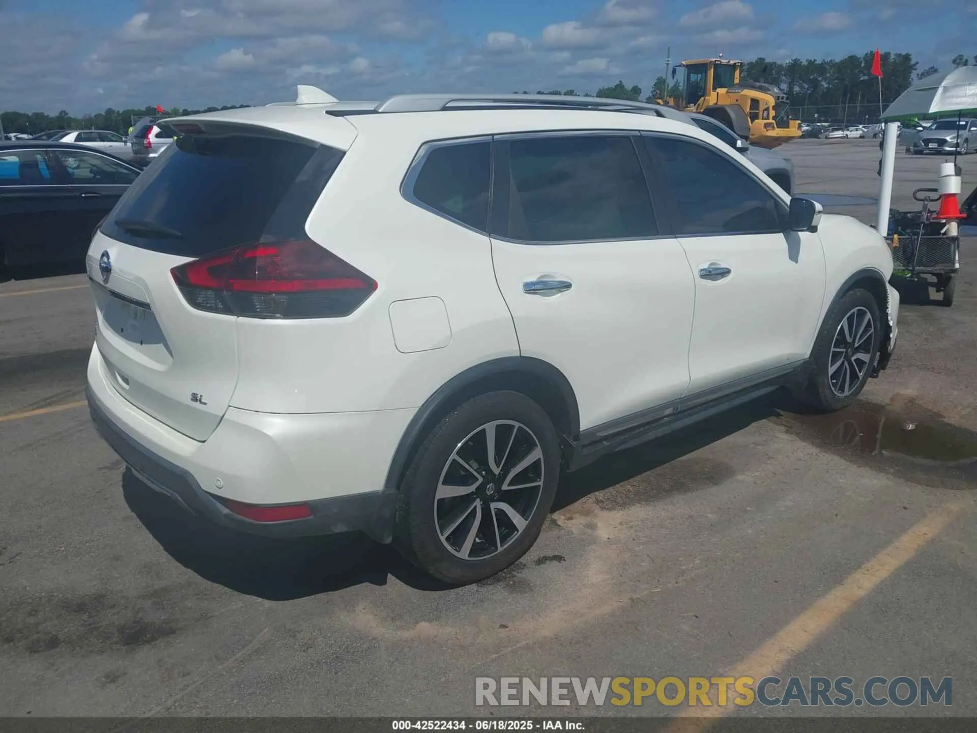 4 fotografías del automóvil dañado 5N1AT2MT4LC796276 NISSAN ROGUE 2020