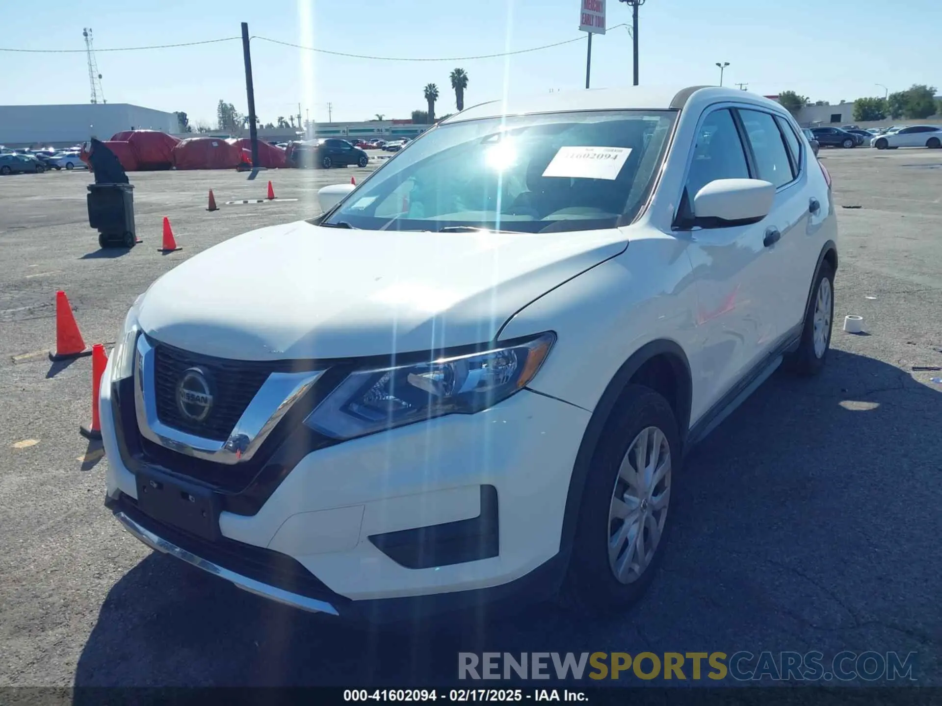 2 fotografías del automóvil dañado 5N1AT2MT5LC738189 NISSAN ROGUE 2020