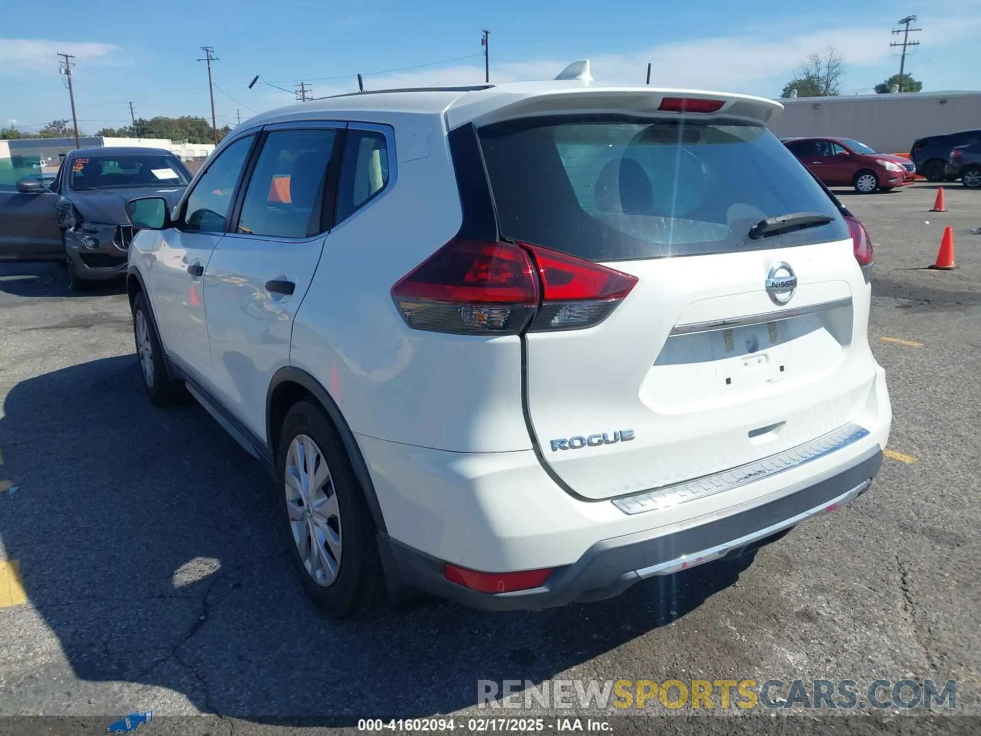 3 fotografías del automóvil dañado 5N1AT2MT5LC738189 NISSAN ROGUE 2020