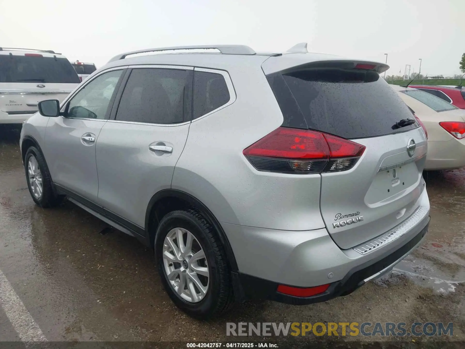 3 fotografías del automóvil dañado 5N1AT2MT5LC814171 NISSAN ROGUE 2020