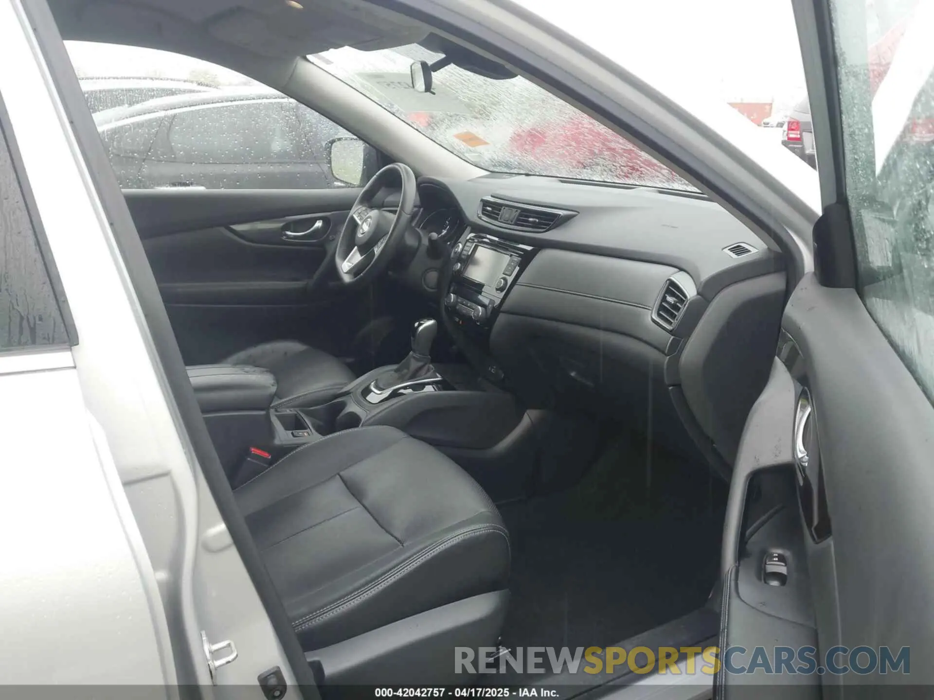 5 fotografías del automóvil dañado 5N1AT2MT5LC814171 NISSAN ROGUE 2020