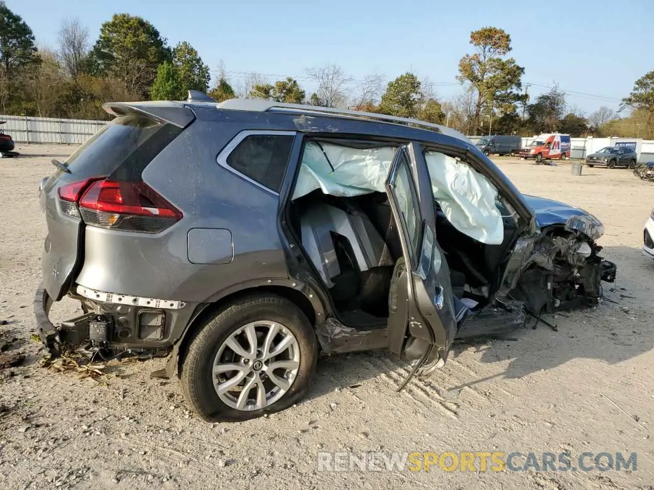 3 fotografías del automóvil dañado 5N1AT2MT7LC816357 NISSAN ROGUE 2020