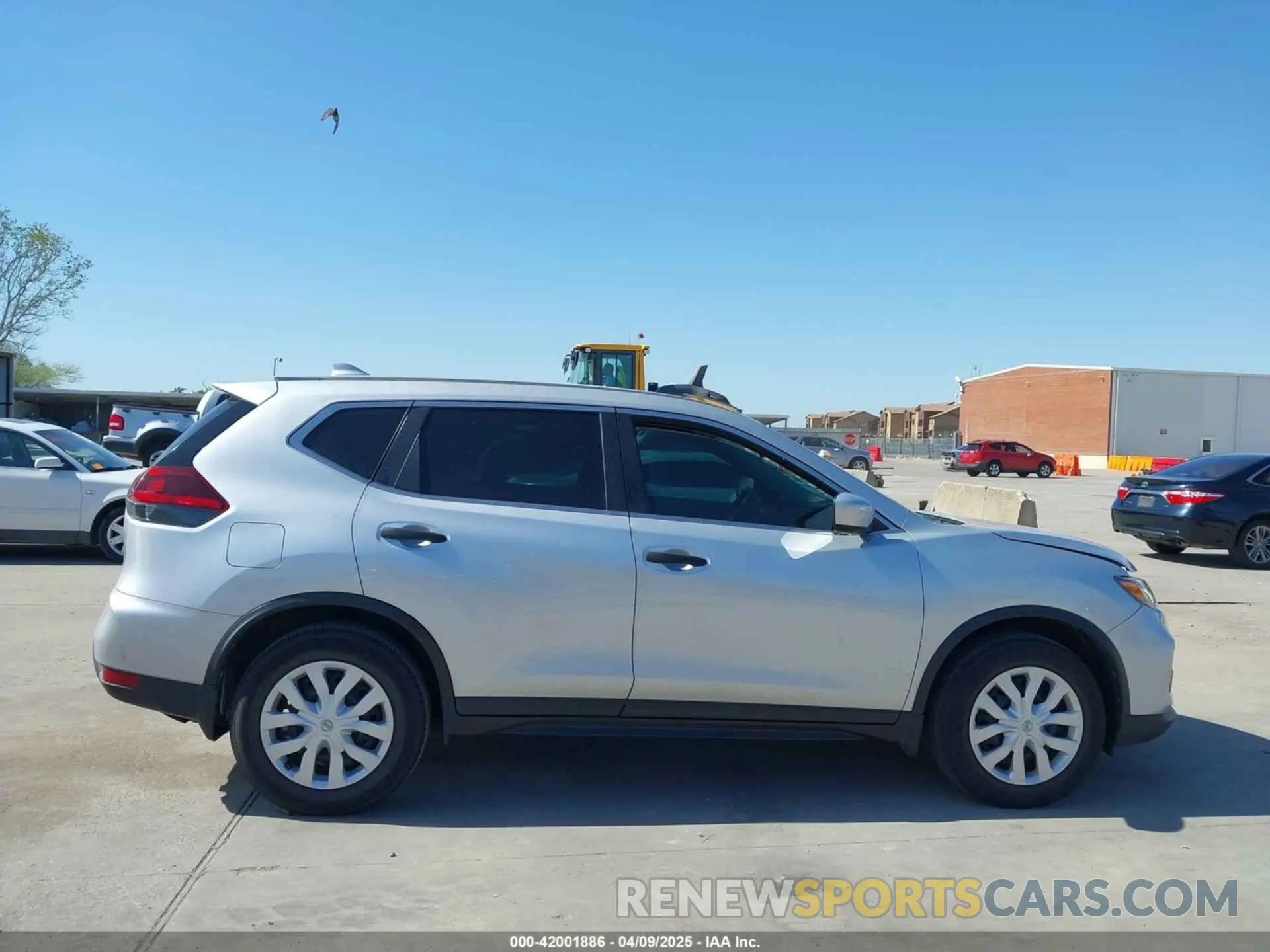 12 fotografías del automóvil dañado 5N1AT2MTXLC721842 NISSAN ROGUE 2020