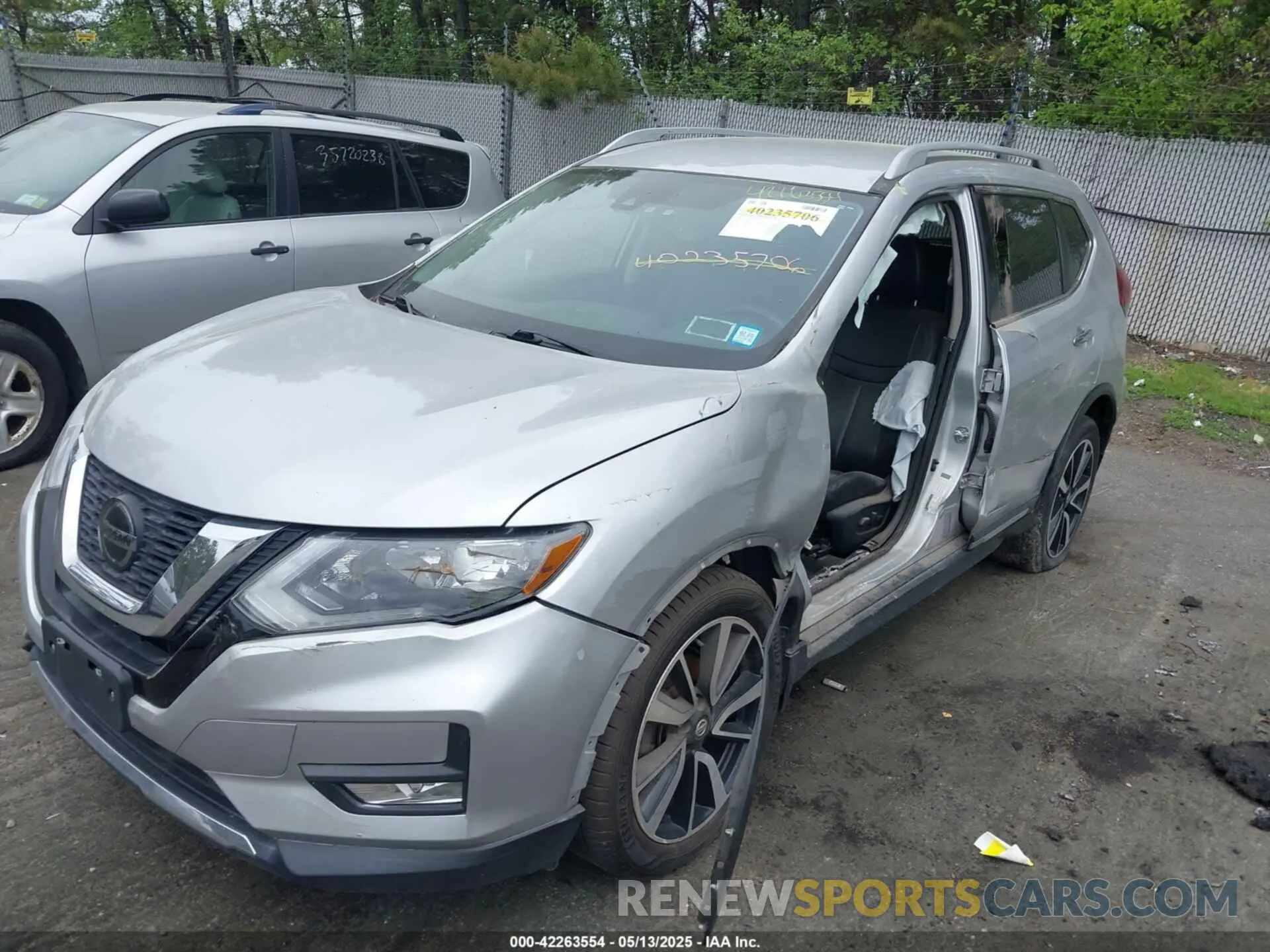 2 fotografías del automóvil dañado 5N1AT2MTXLC731464 NISSAN ROGUE 2020