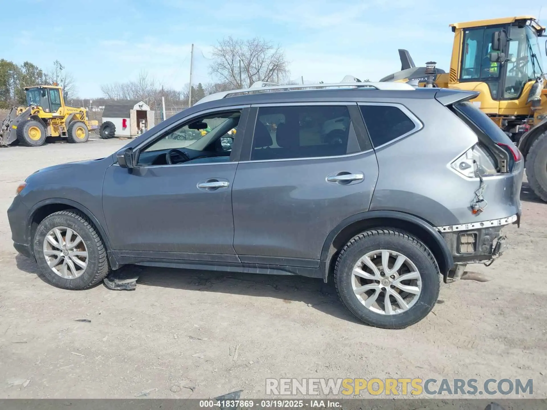 14 fotografías del automóvil dañado 5N1AT2MV4LC736161 NISSAN ROGUE 2020
