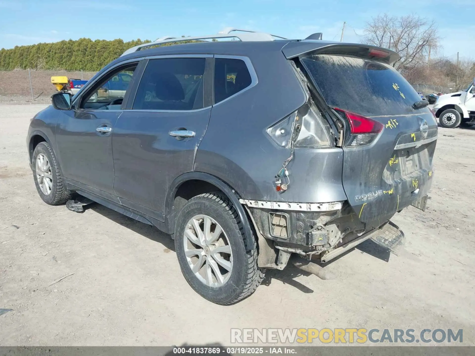 3 fotografías del automóvil dañado 5N1AT2MV4LC736161 NISSAN ROGUE 2020