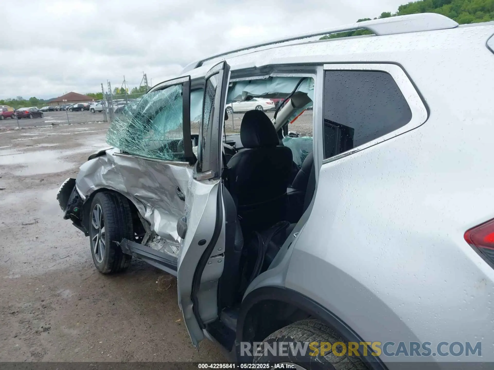 16 fotografías del automóvil dañado 5N1AT2MV5LC708045 NISSAN ROGUE 2020
