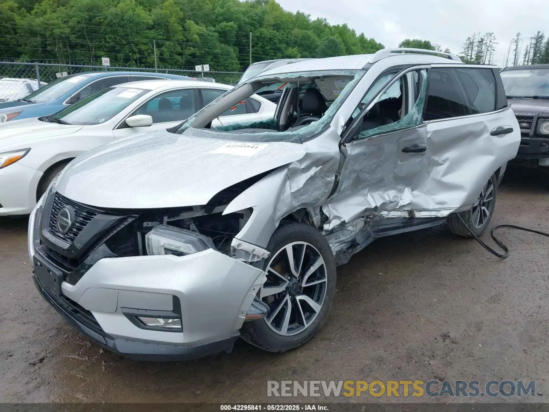 2 fotografías del automóvil dañado 5N1AT2MV5LC708045 NISSAN ROGUE 2020