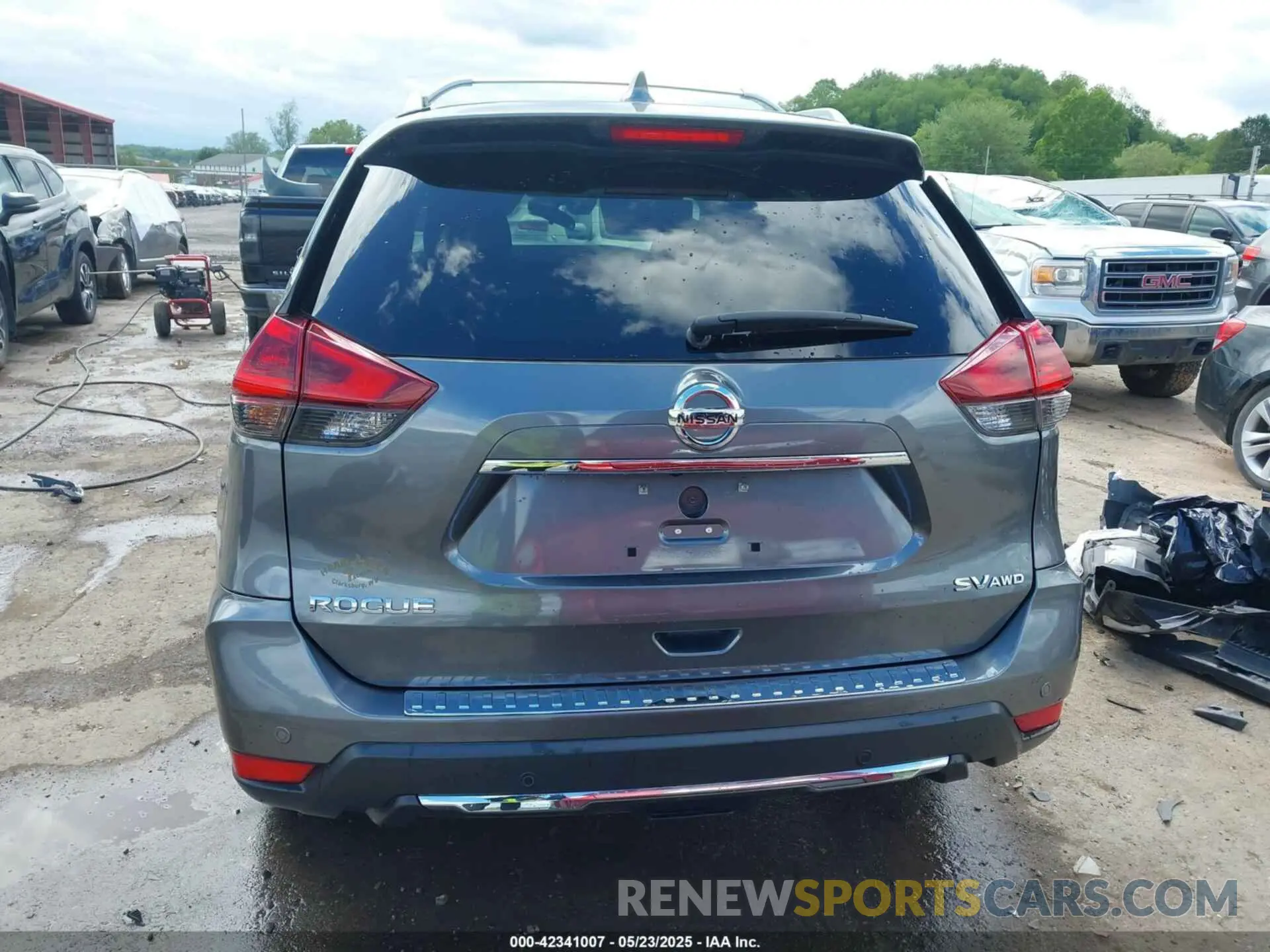 16 fotografías del automóvil dañado 5N1AT2MV5LC748688 NISSAN ROGUE 2020