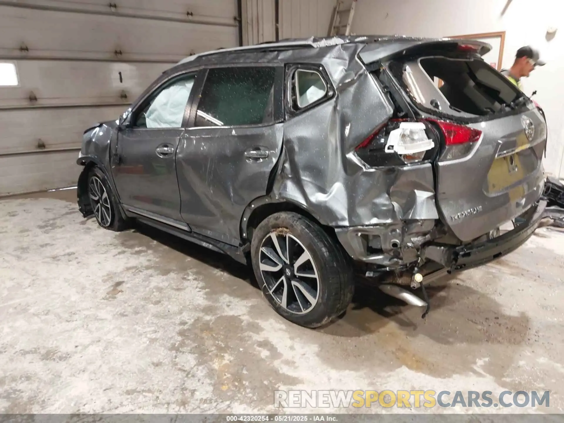 3 fotografías del automóvil dañado 5N1AT2MV7LC798394 NISSAN ROGUE 2020