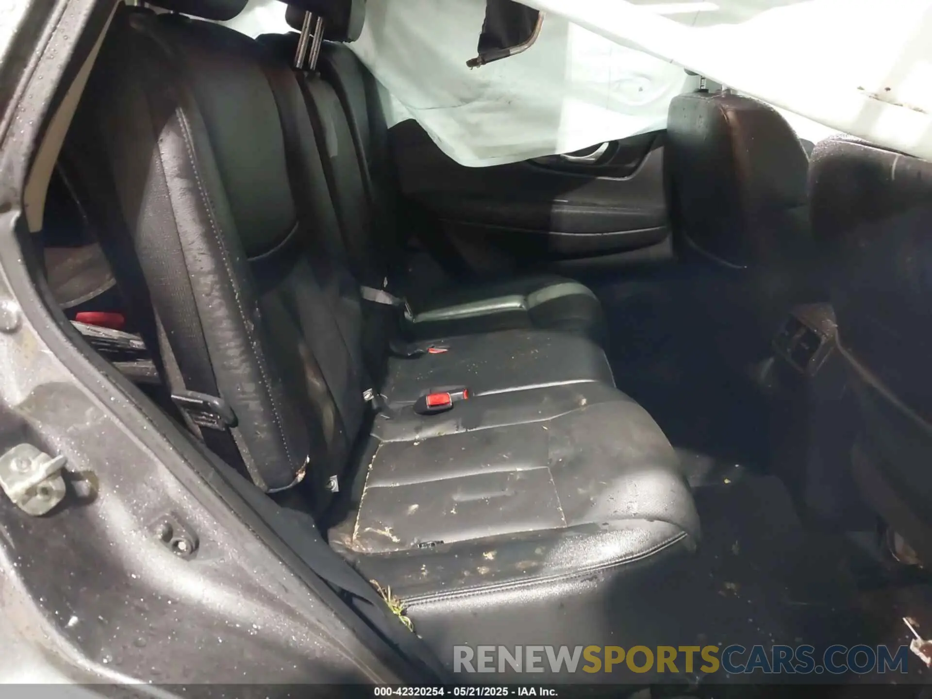 8 fotografías del automóvil dañado 5N1AT2MV7LC798394 NISSAN ROGUE 2020