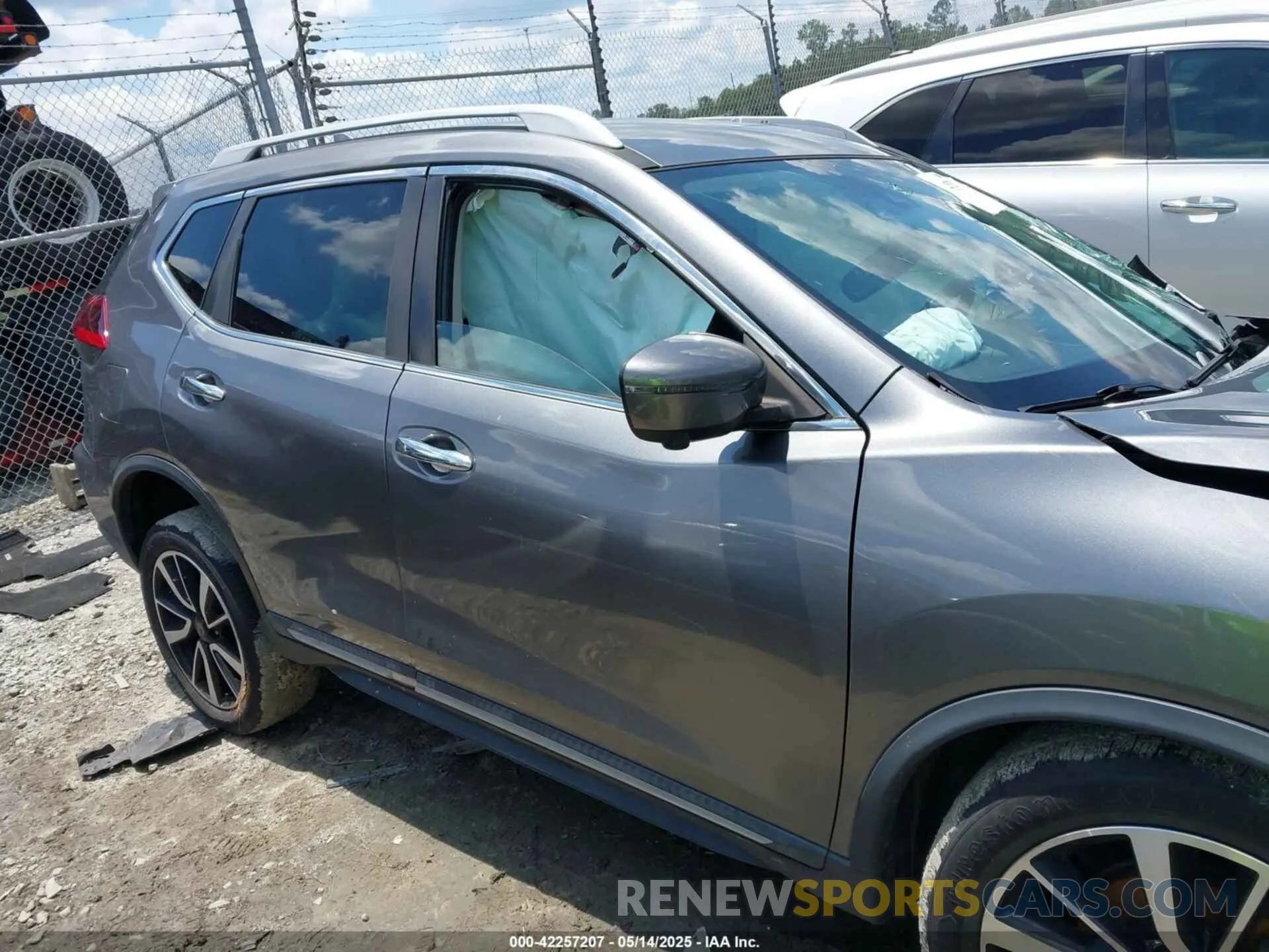 12 fotografías del automóvil dañado 5N1AT2MV8LC743999 NISSAN ROGUE 2020