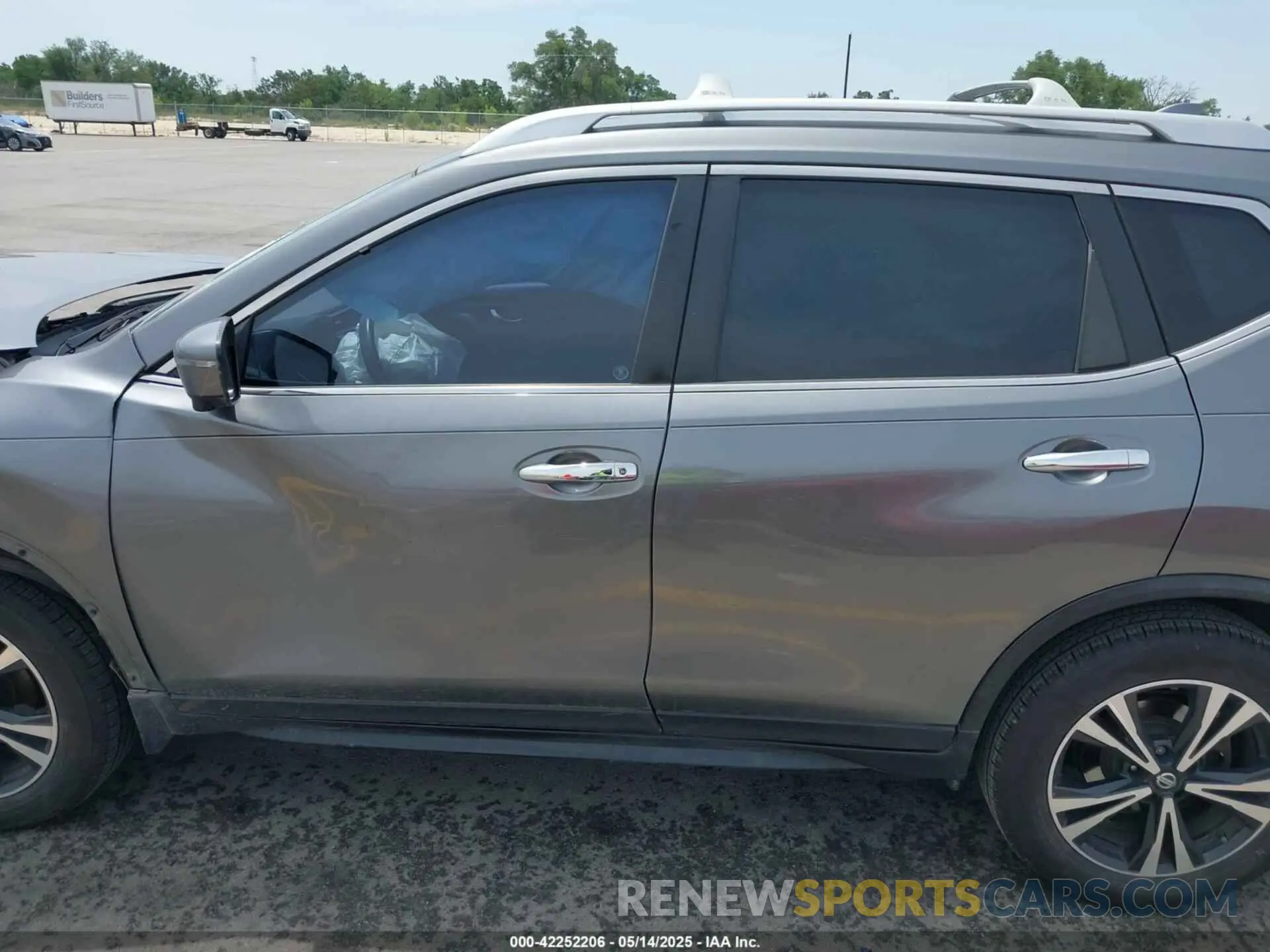 14 fotografías del automóvil dañado JN8AT2MT6LW000585 NISSAN ROGUE 2020