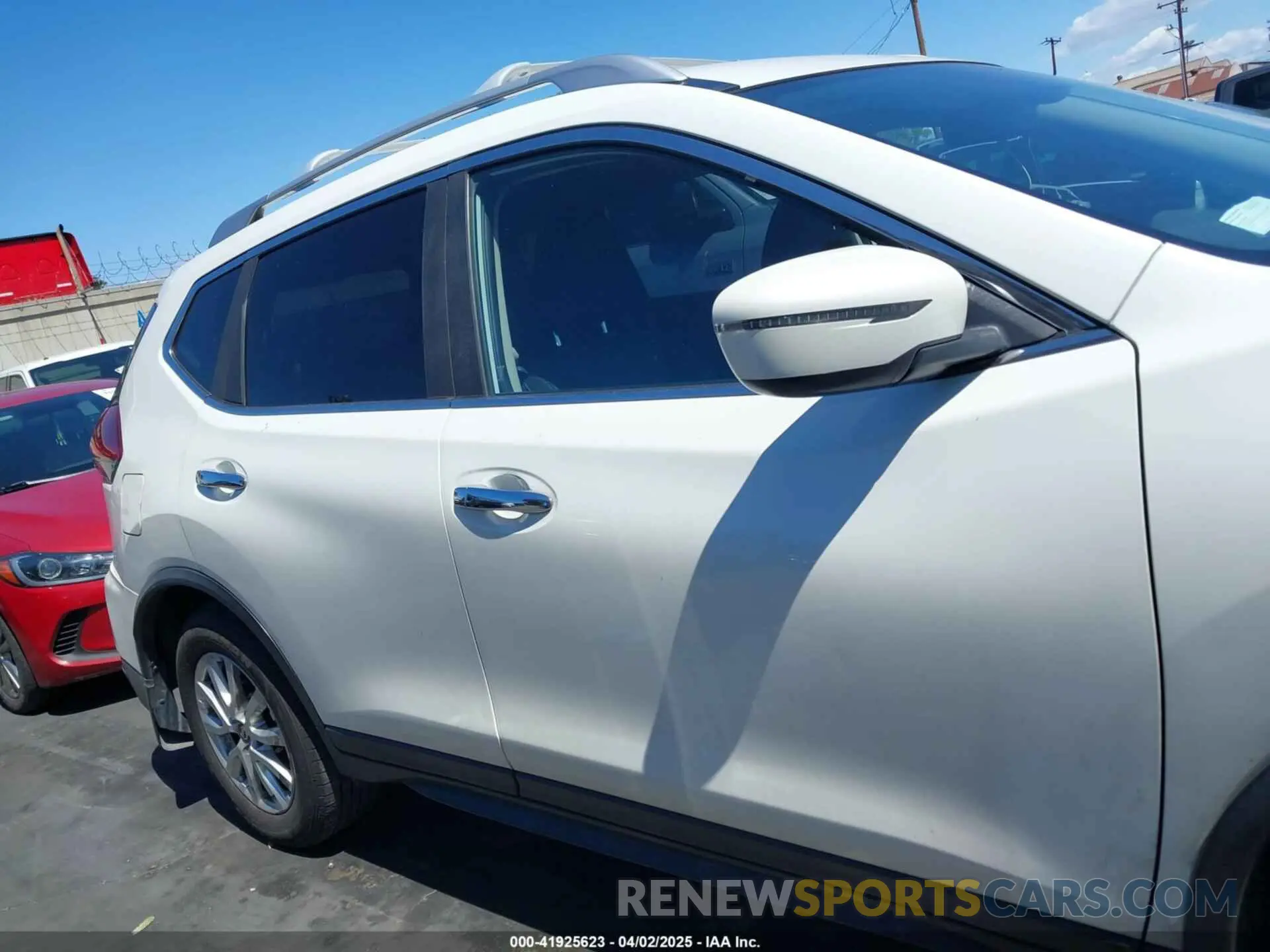 13 fotografías del automóvil dañado JN8AT2MT6LW003230 NISSAN ROGUE 2020