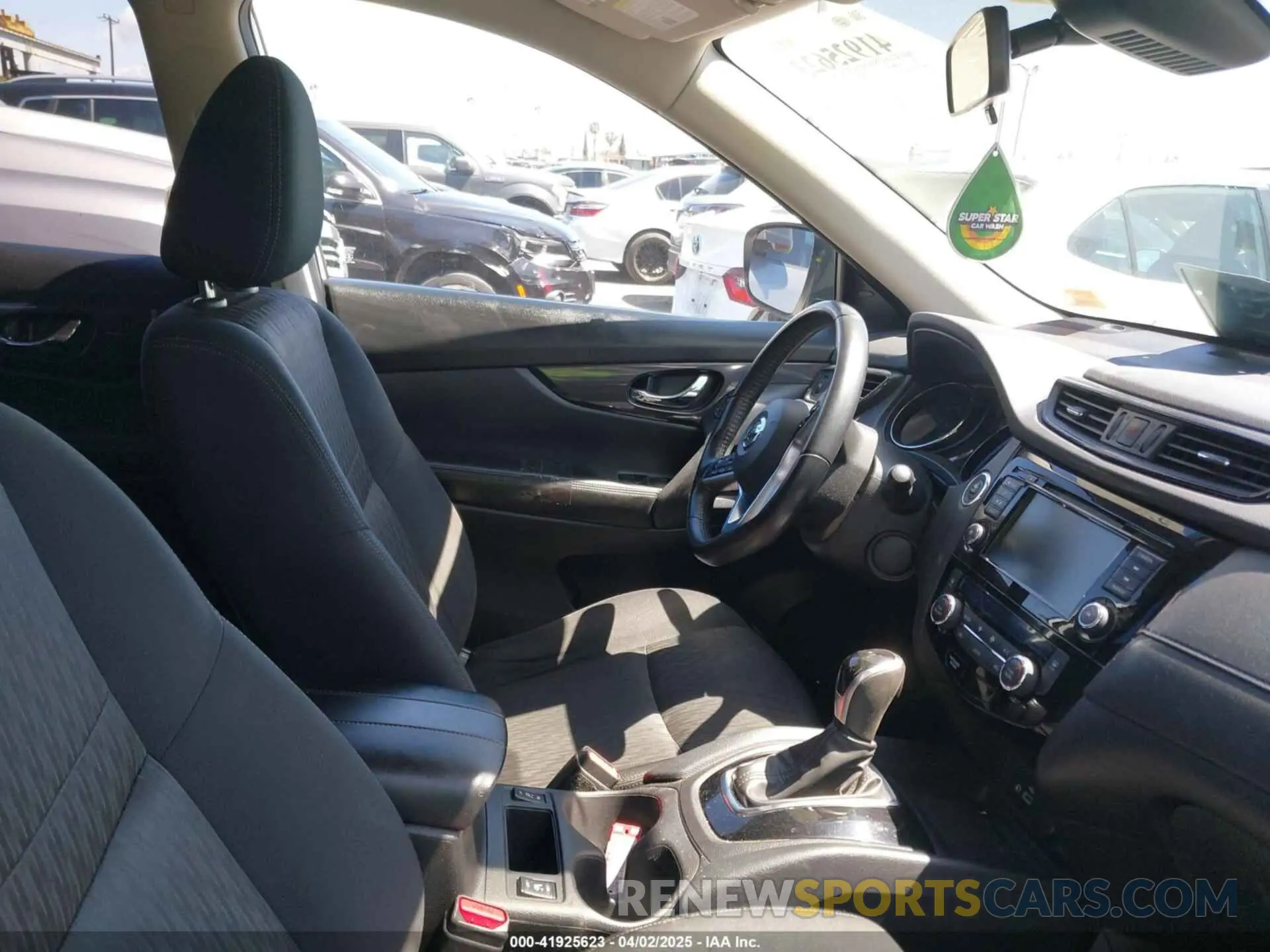 5 fotografías del automóvil dañado JN8AT2MT6LW003230 NISSAN ROGUE 2020