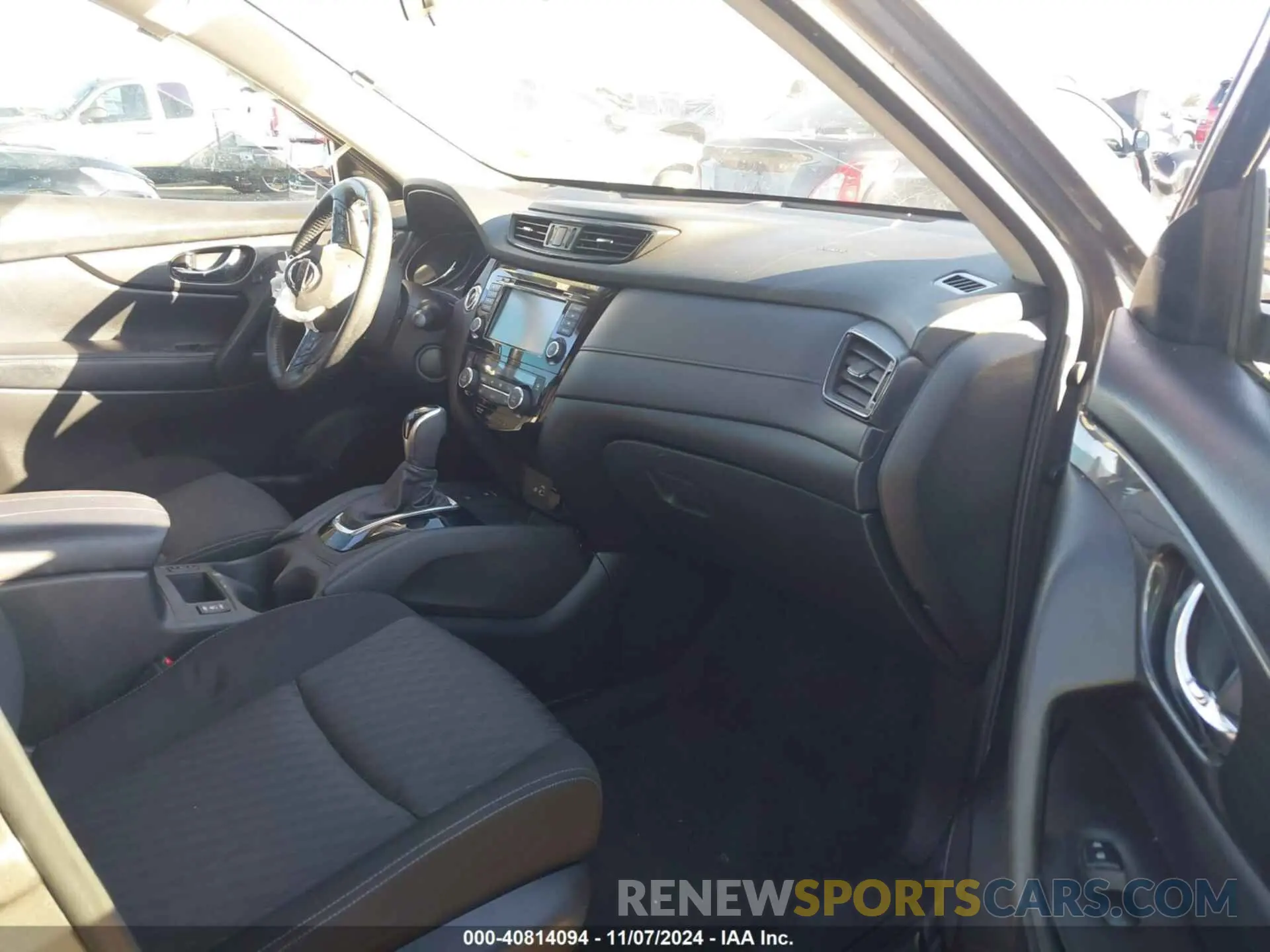 5 fotografías del automóvil dañado JN8AT2MT6LW012204 NISSAN ROGUE 2020