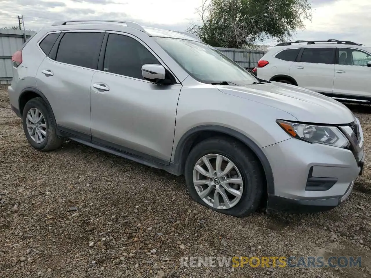 4 fotografías del automóvil dañado JN8AT2MT7LW005617 NISSAN ROGUE 2020