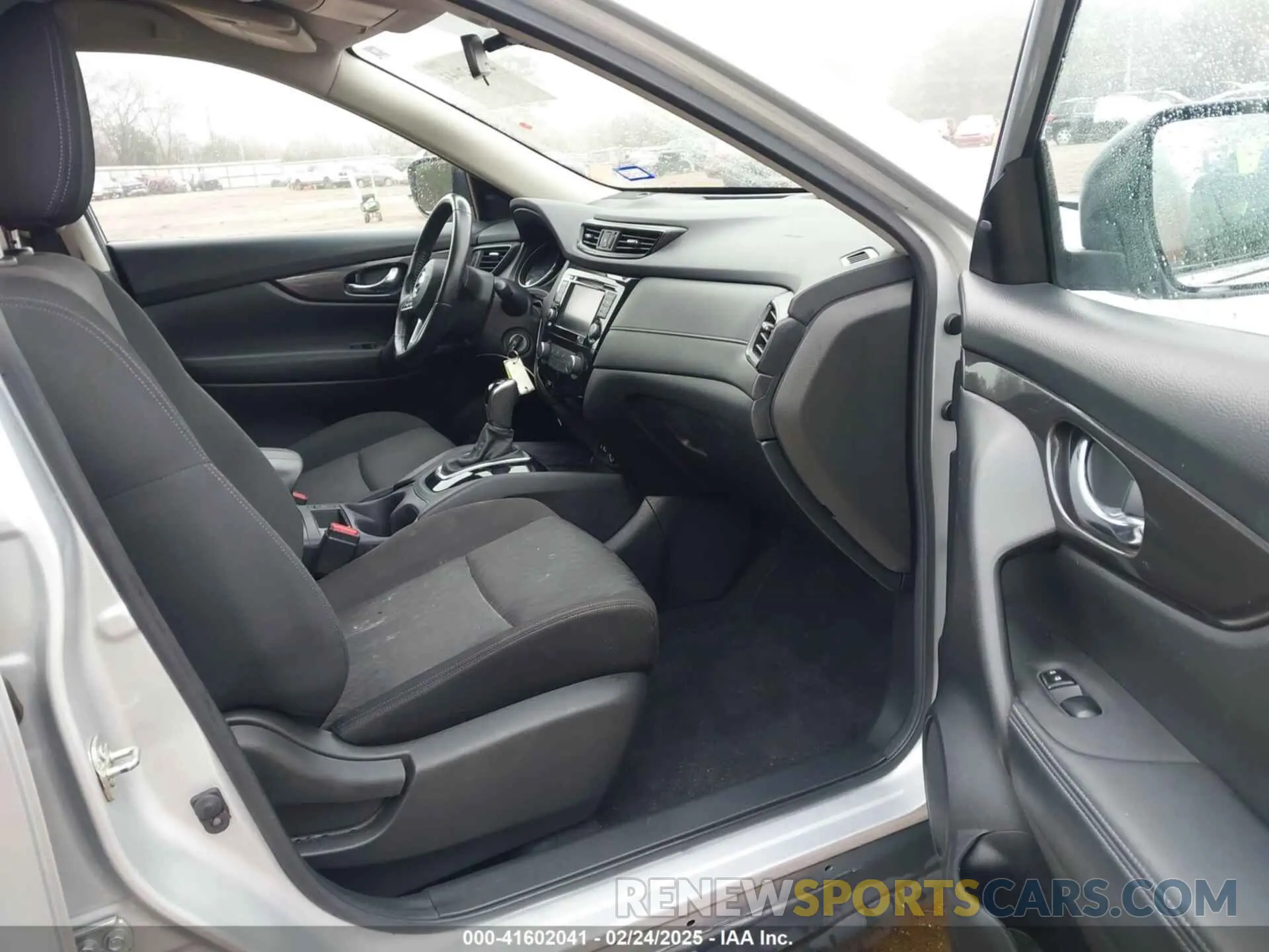 5 fotografías del automóvil dañado JN8AT2MT9LW000239 NISSAN ROGUE 2020