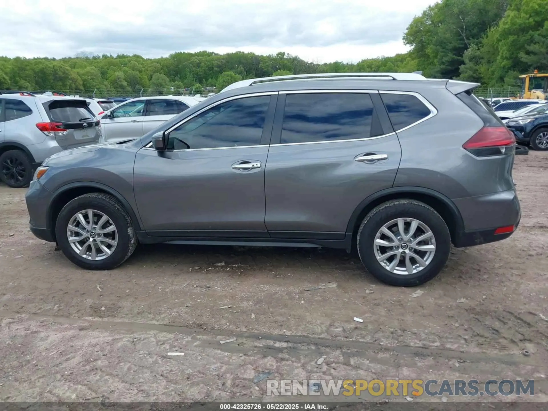 14 fotografías del automóvil dañado JN8AT2MT9LW002413 NISSAN ROGUE 2020