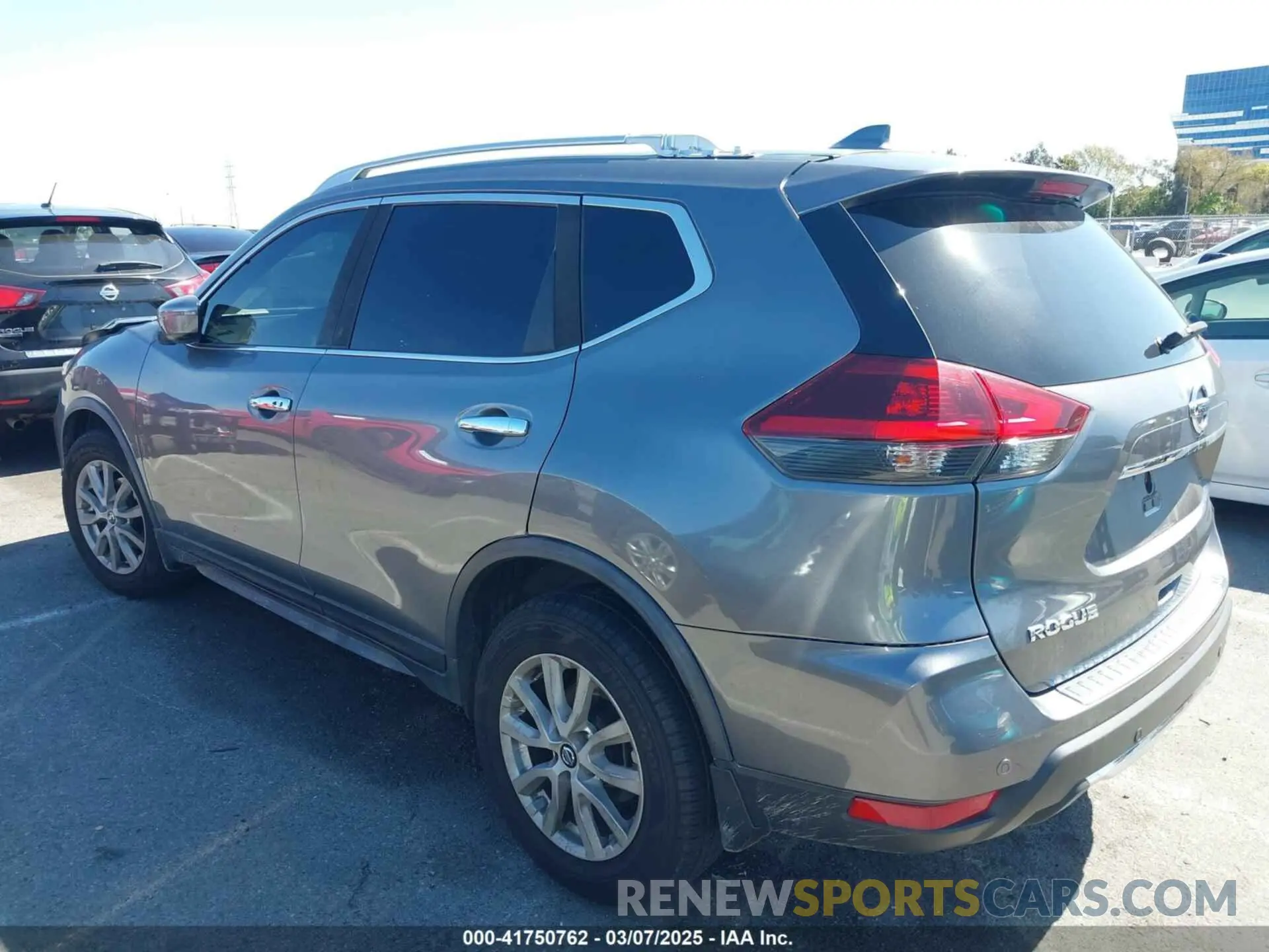 14 fotografías del automóvil dañado JN8AT2MT9LW006753 NISSAN ROGUE 2020